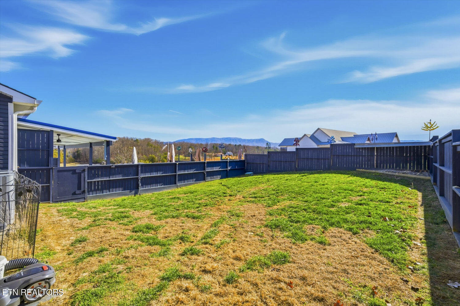 1964 Harbor Hills Drive Dandridge TN 37725