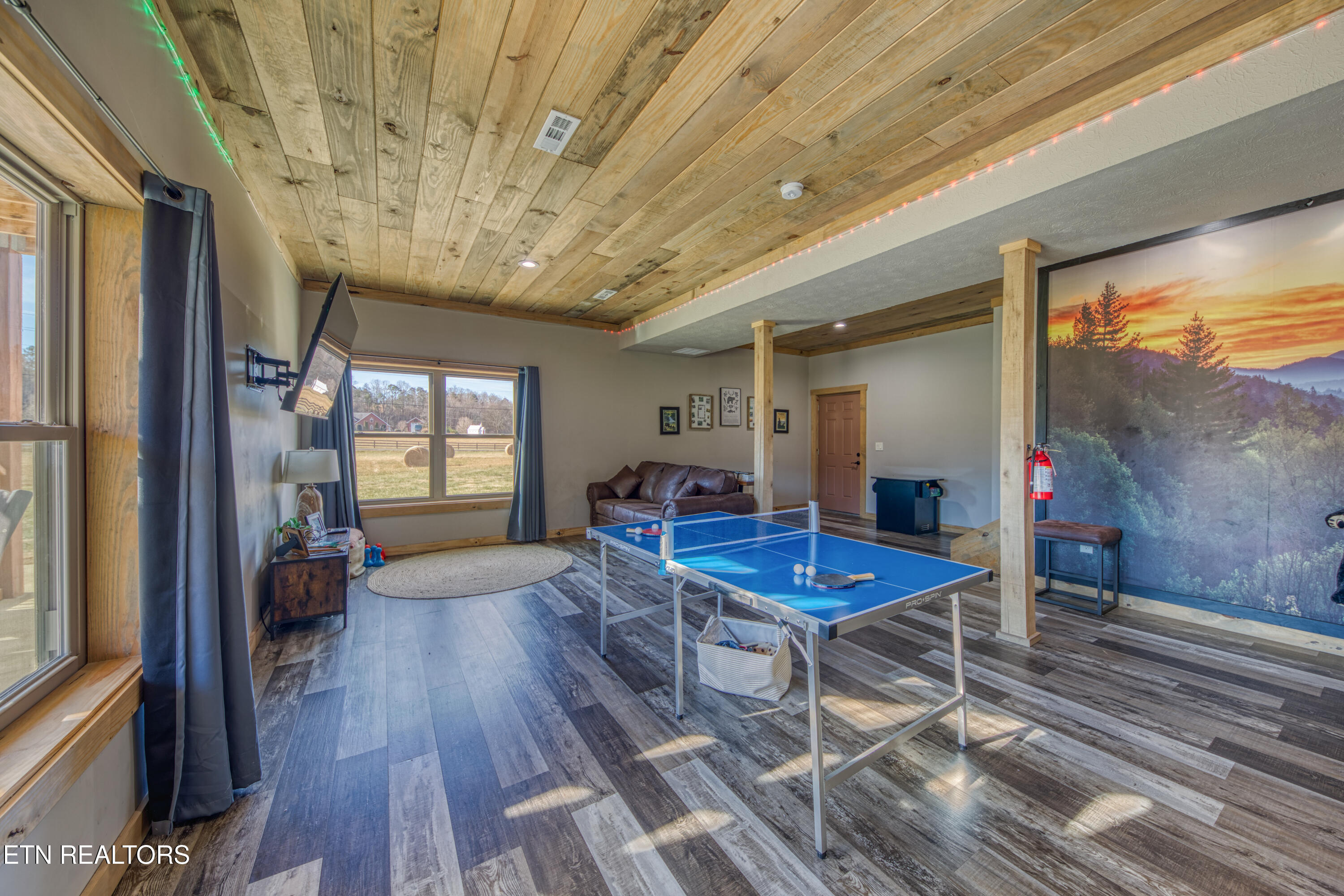 4309 Newport Highway Dandridge TN 37725