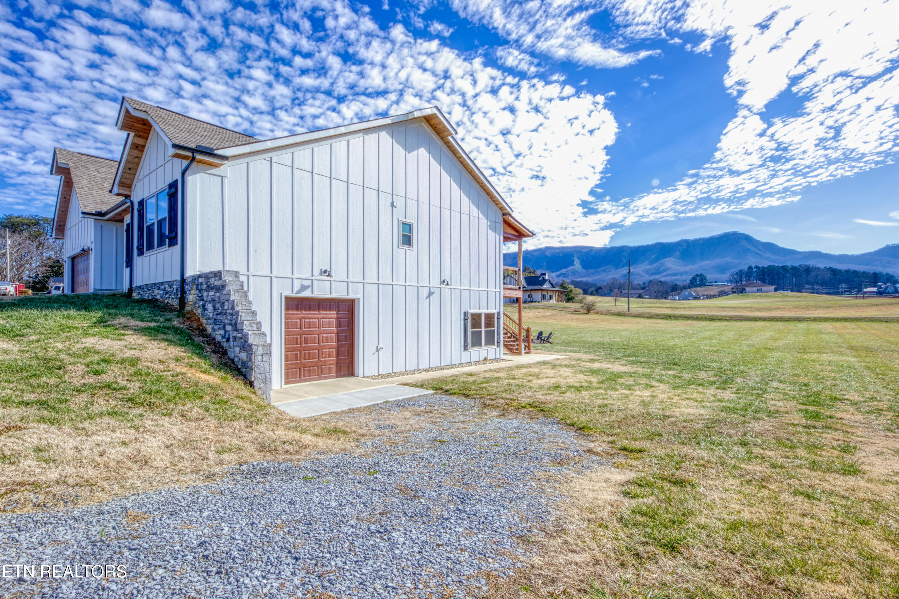 4309 Newport Highway Dandridge TN 37725