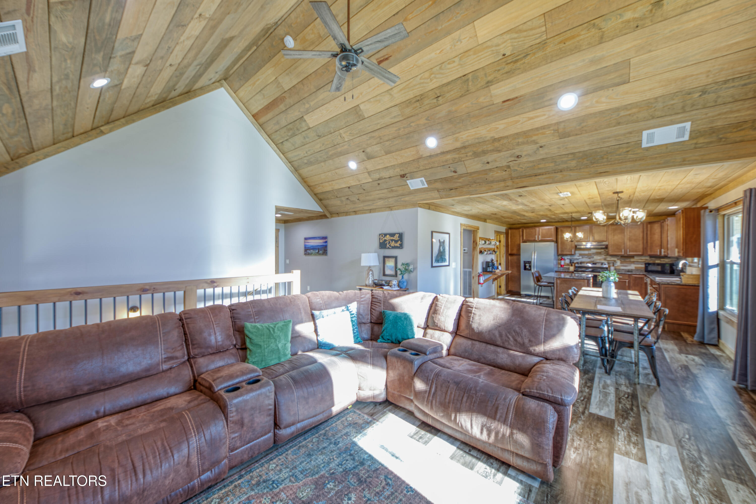 4309 Newport Highway Dandridge TN 37725