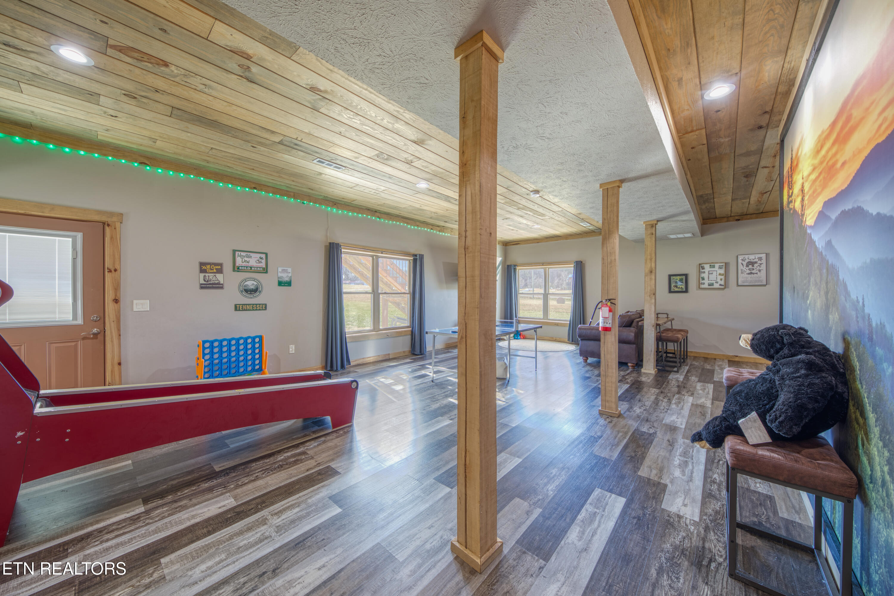 4309 Newport Highway Dandridge TN 37725