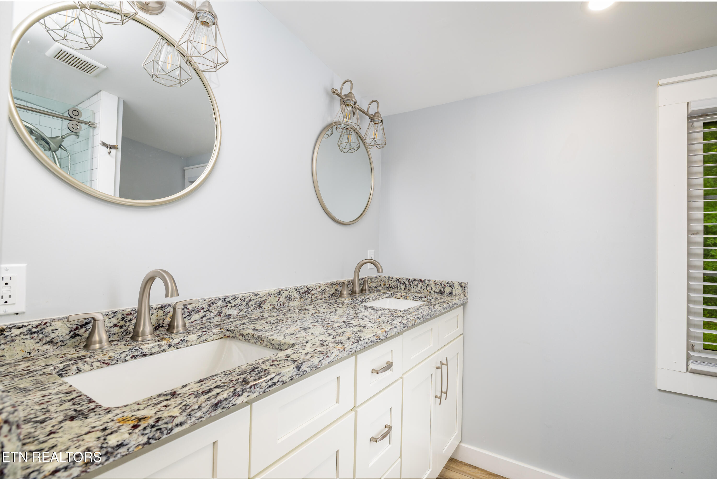 4925 Ada Lane Knoxville TN 37918