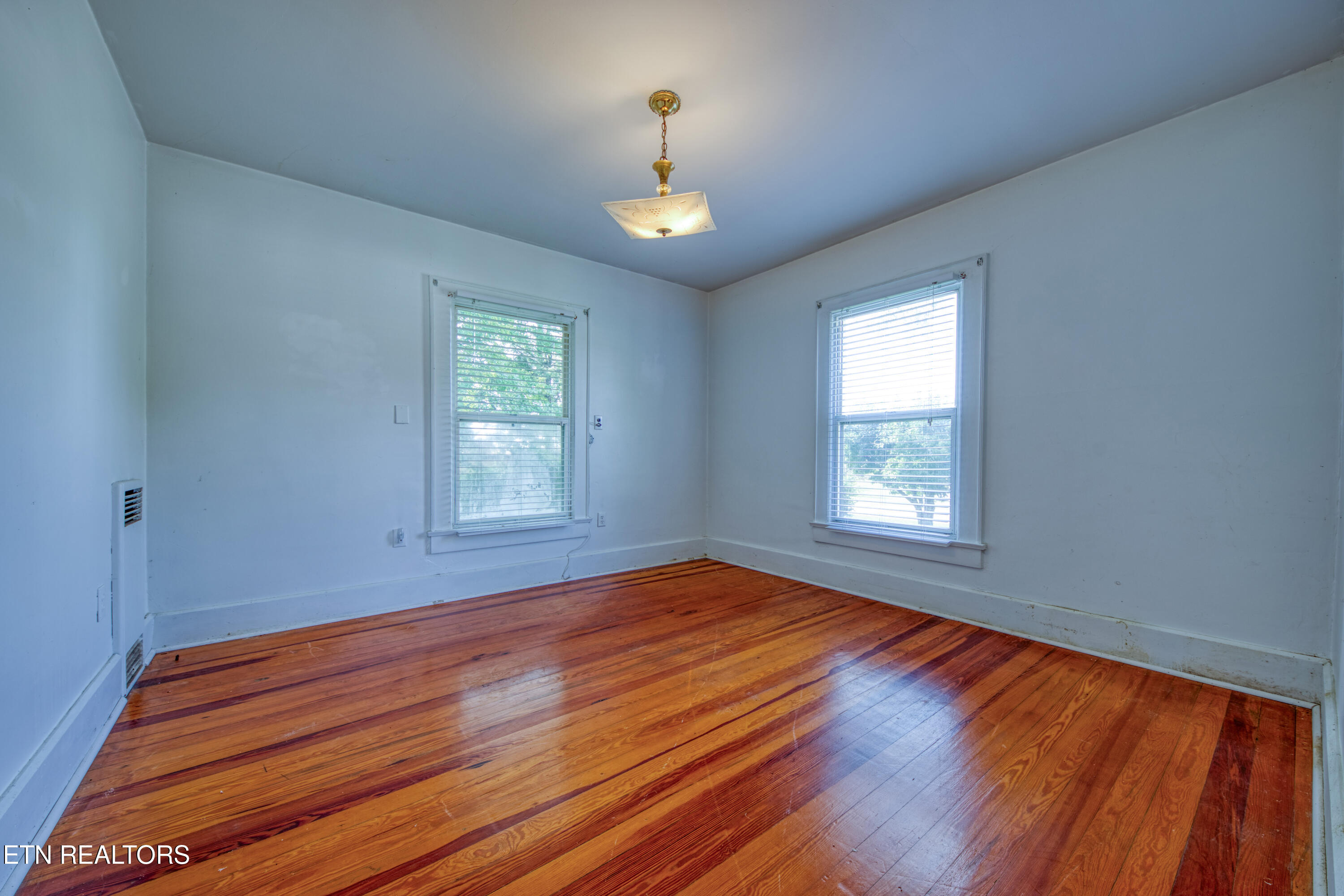 1308 Mcarthur Road Maryville TN 37804