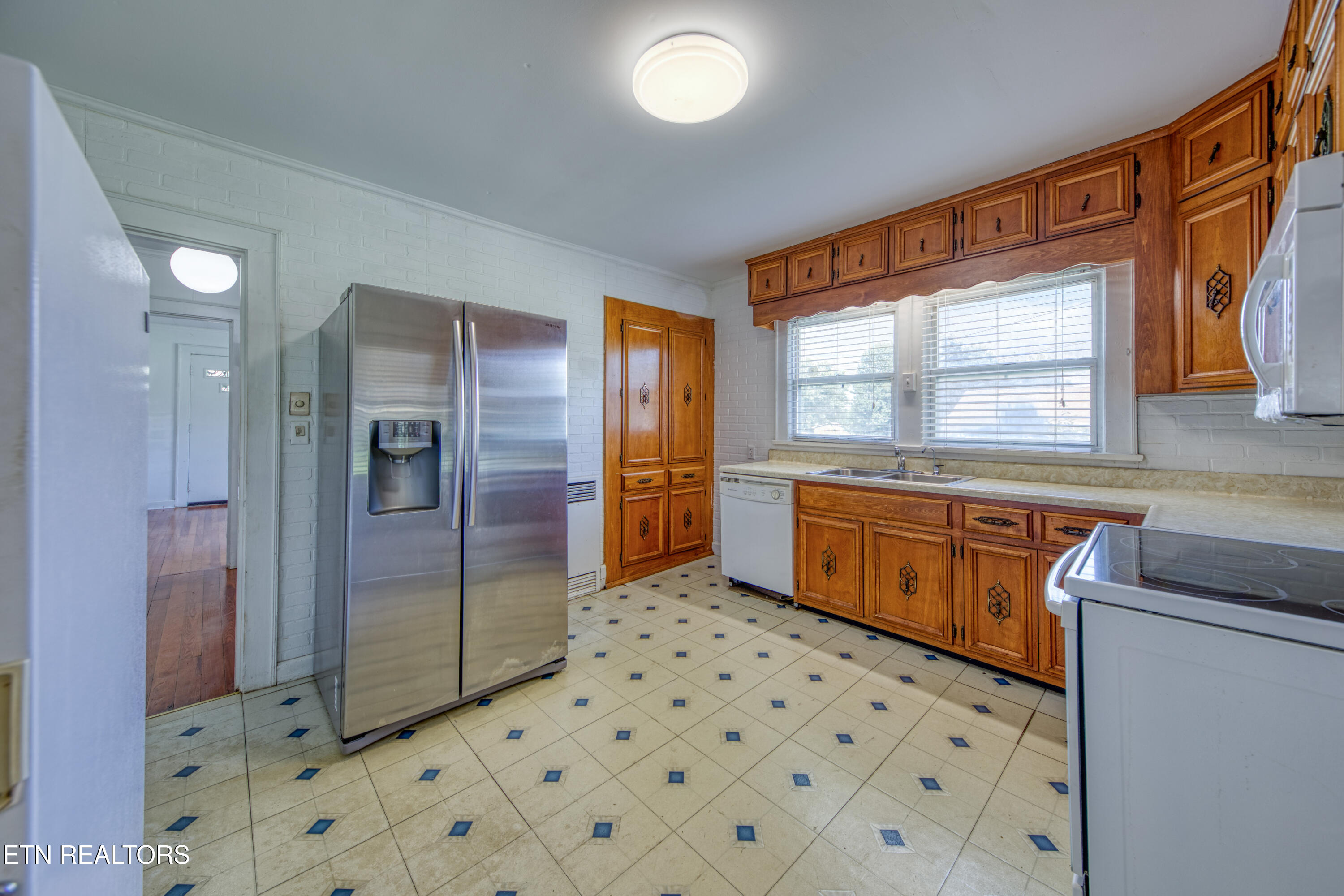 1308 Mcarthur Road Maryville TN 37804