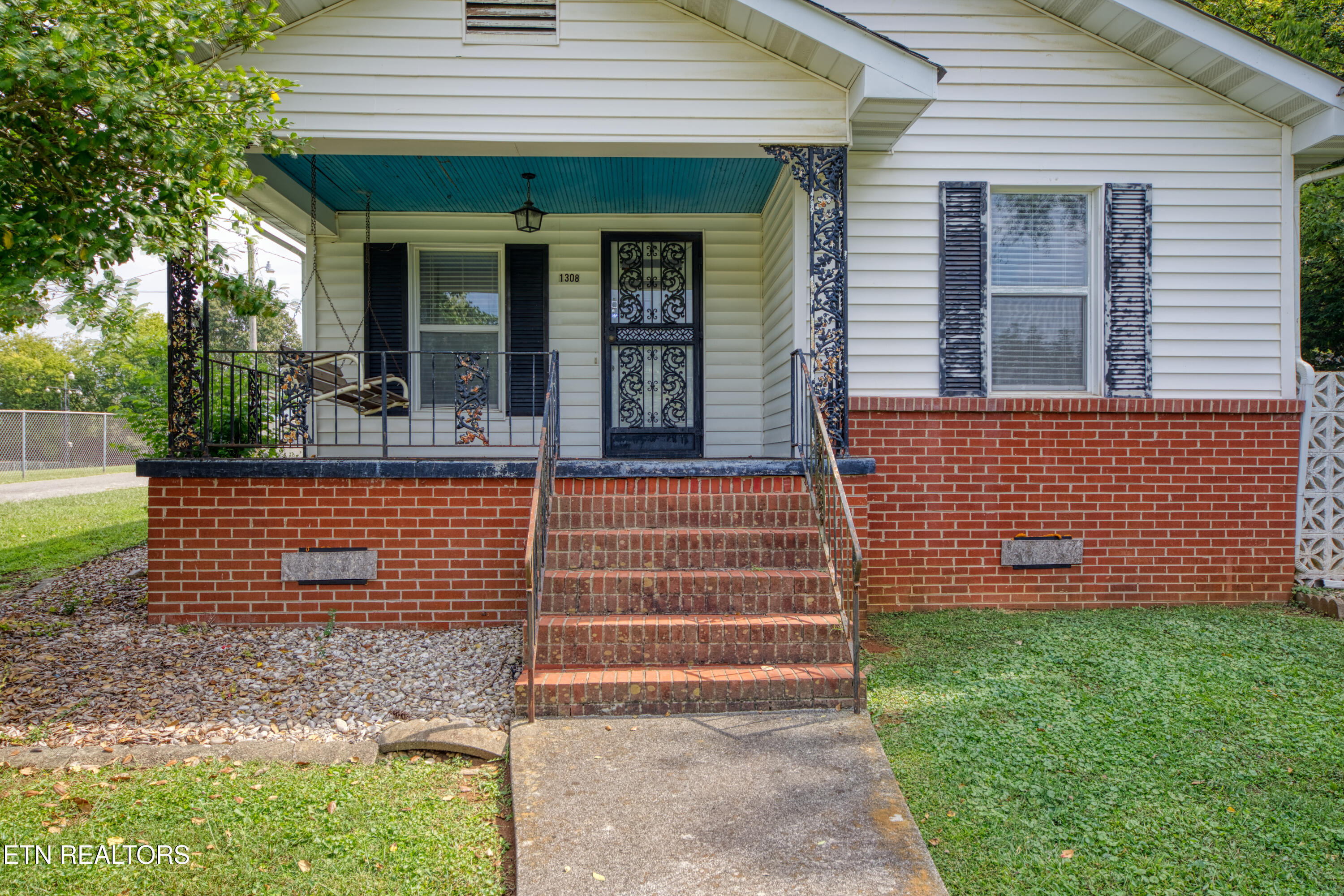 1308 Mcarthur Road Maryville TN 37804