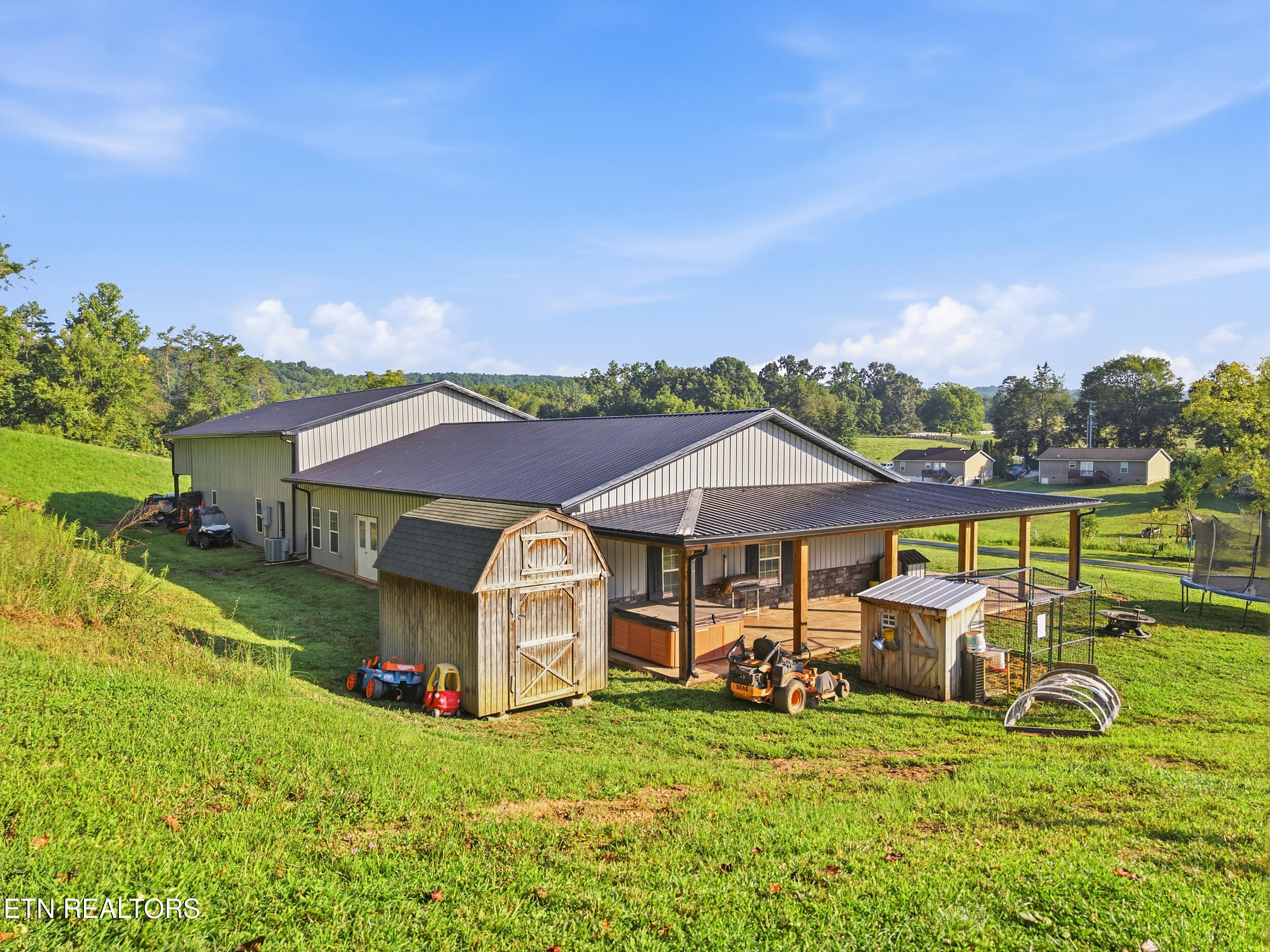 123 Raccoon Valley Road Maynardville TN 37807
