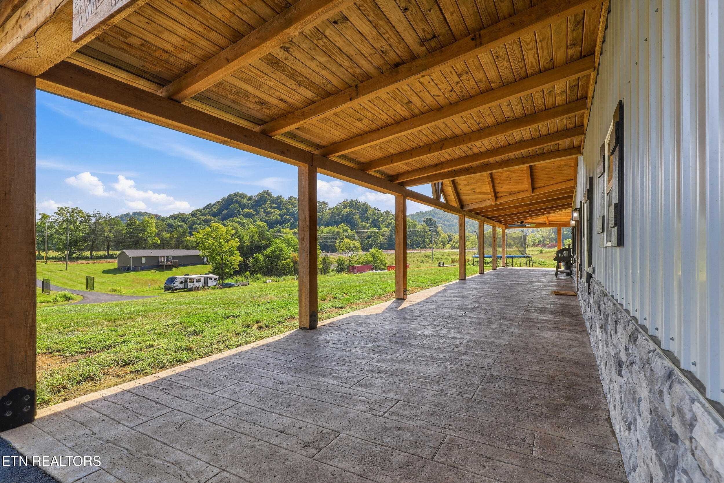 123 Raccoon Valley Road Maynardville TN 37807
