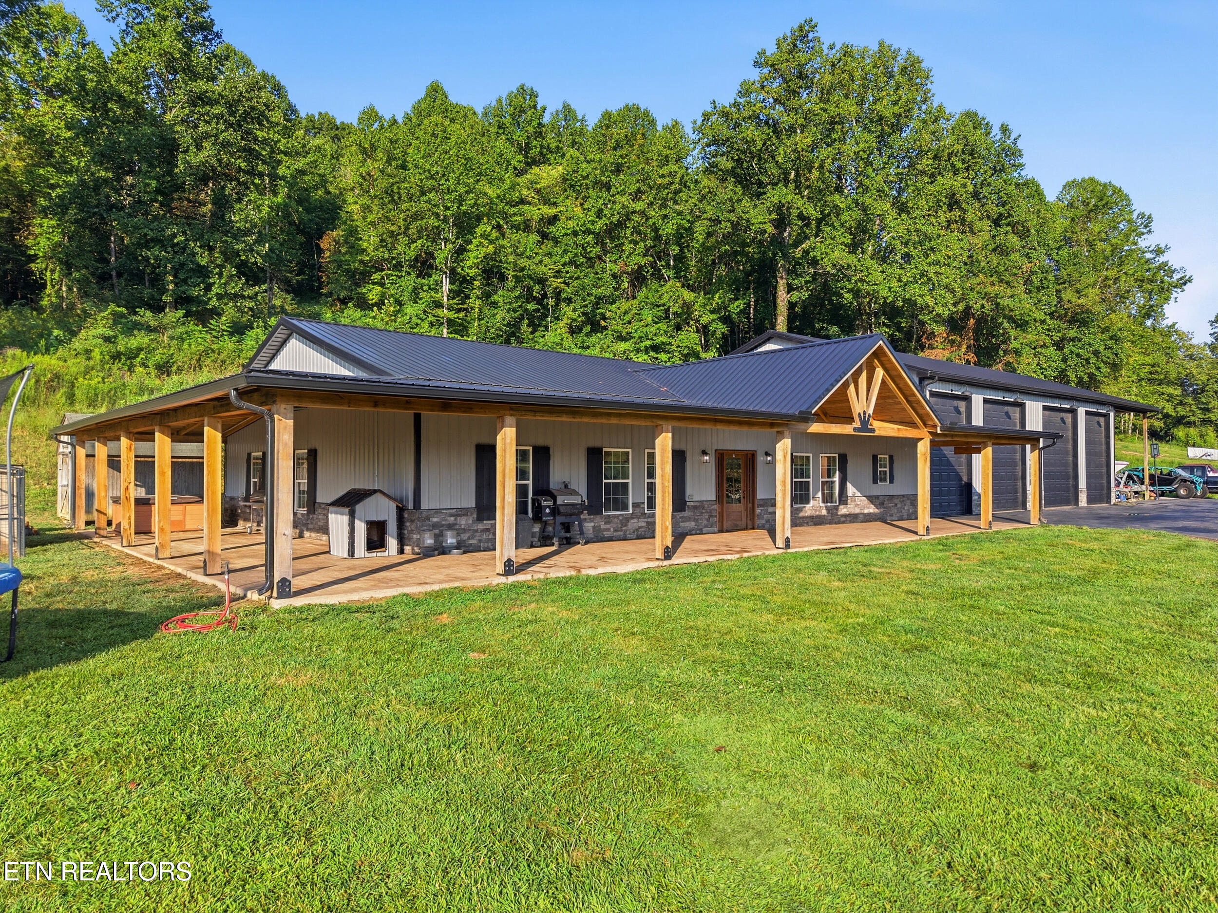 123 Raccoon Valley Road Maynardville TN 37807