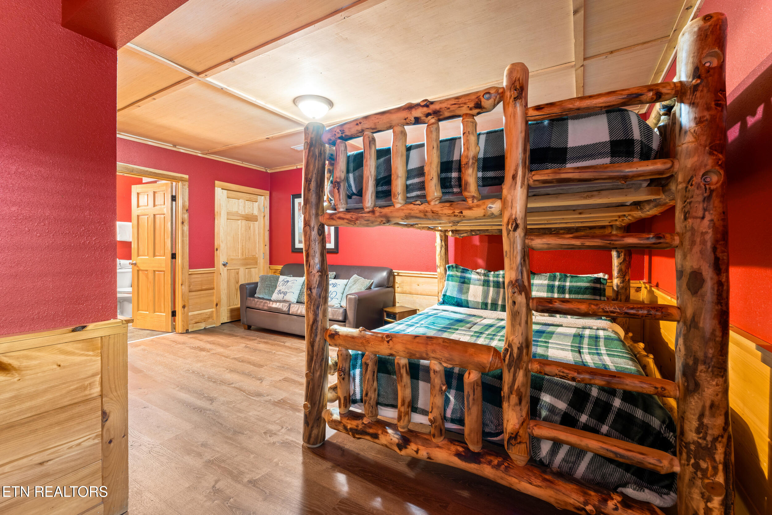 531 Blackberry Ridge Way Pigeon Forge TN 37863