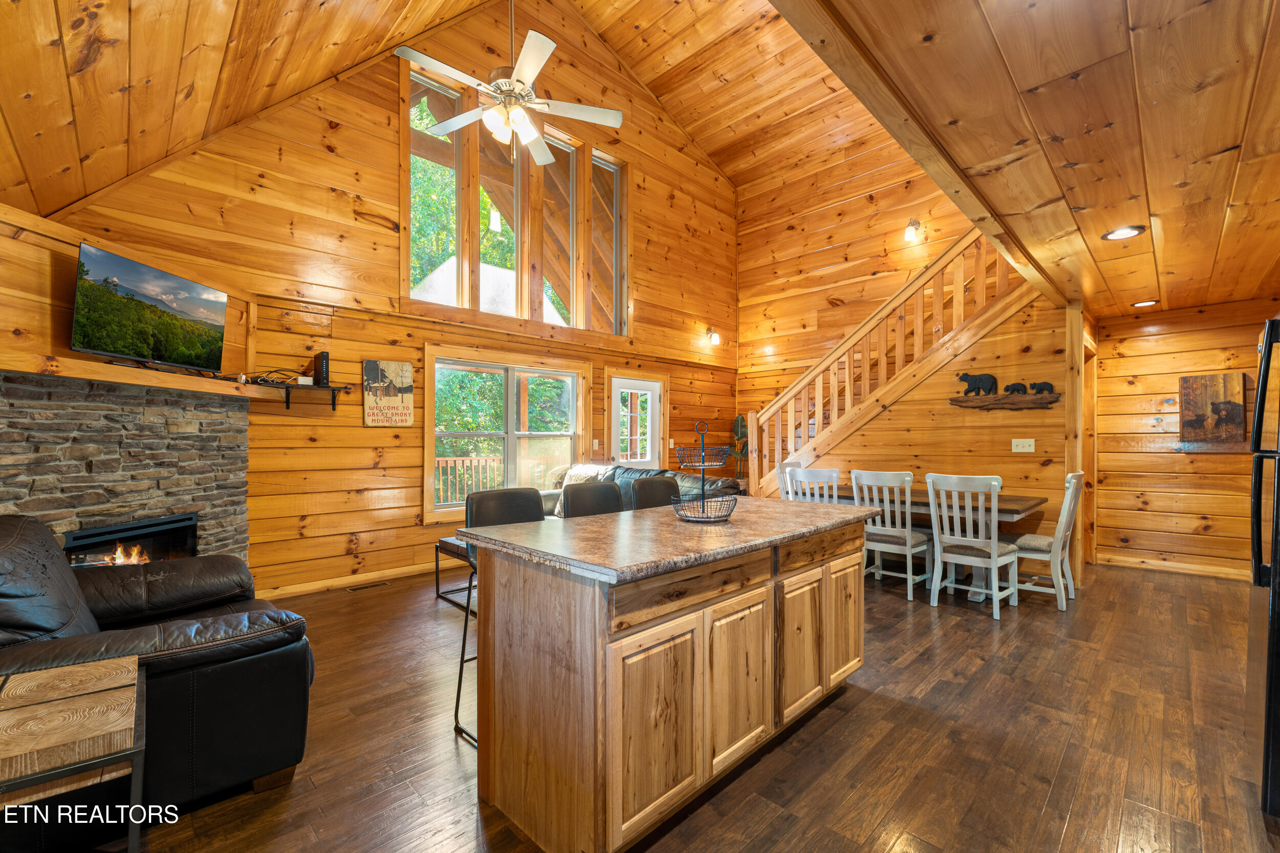 531 Blackberry Ridge Way Pigeon Forge TN 37863