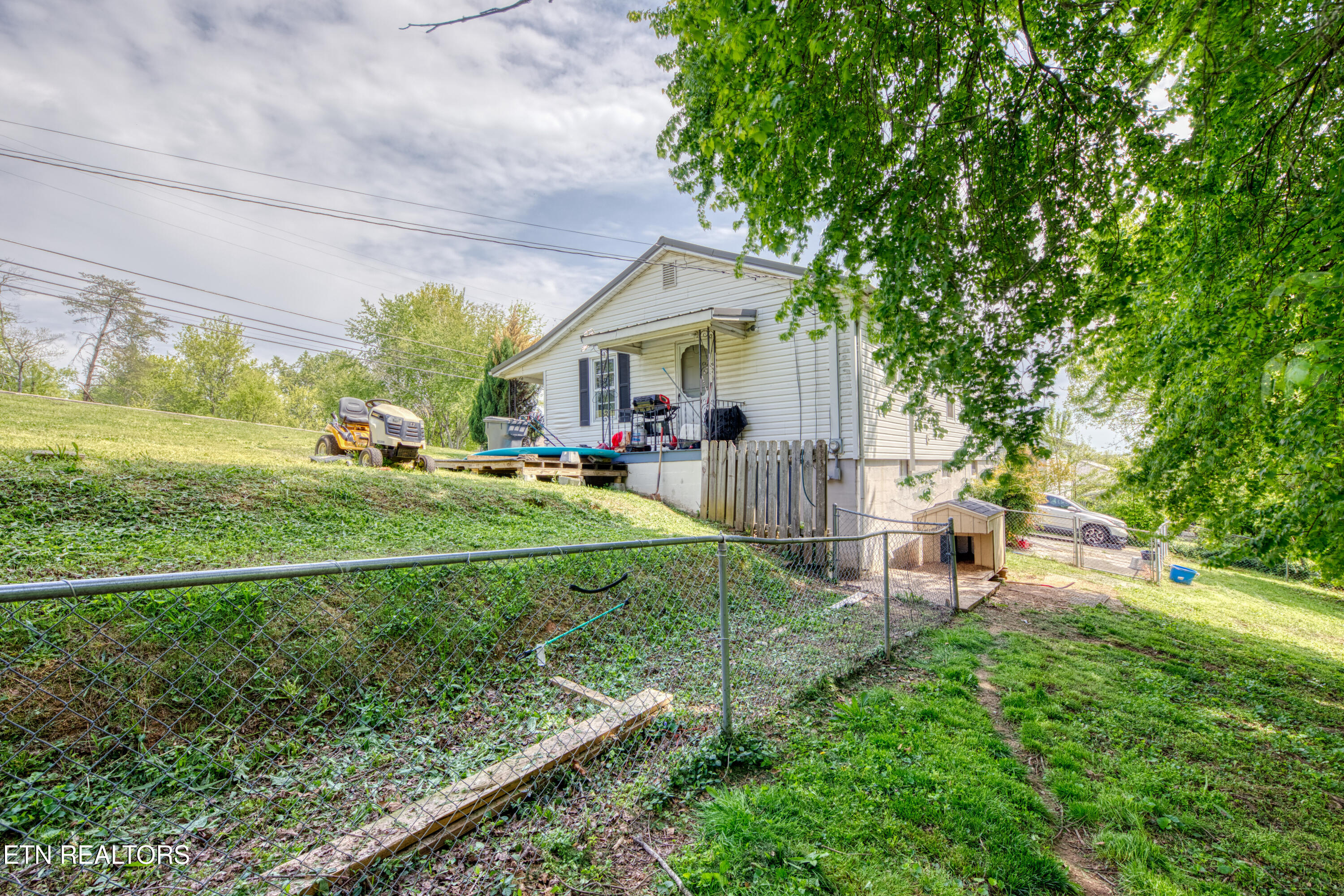 731 Highland Avenue Loudon TN 37774