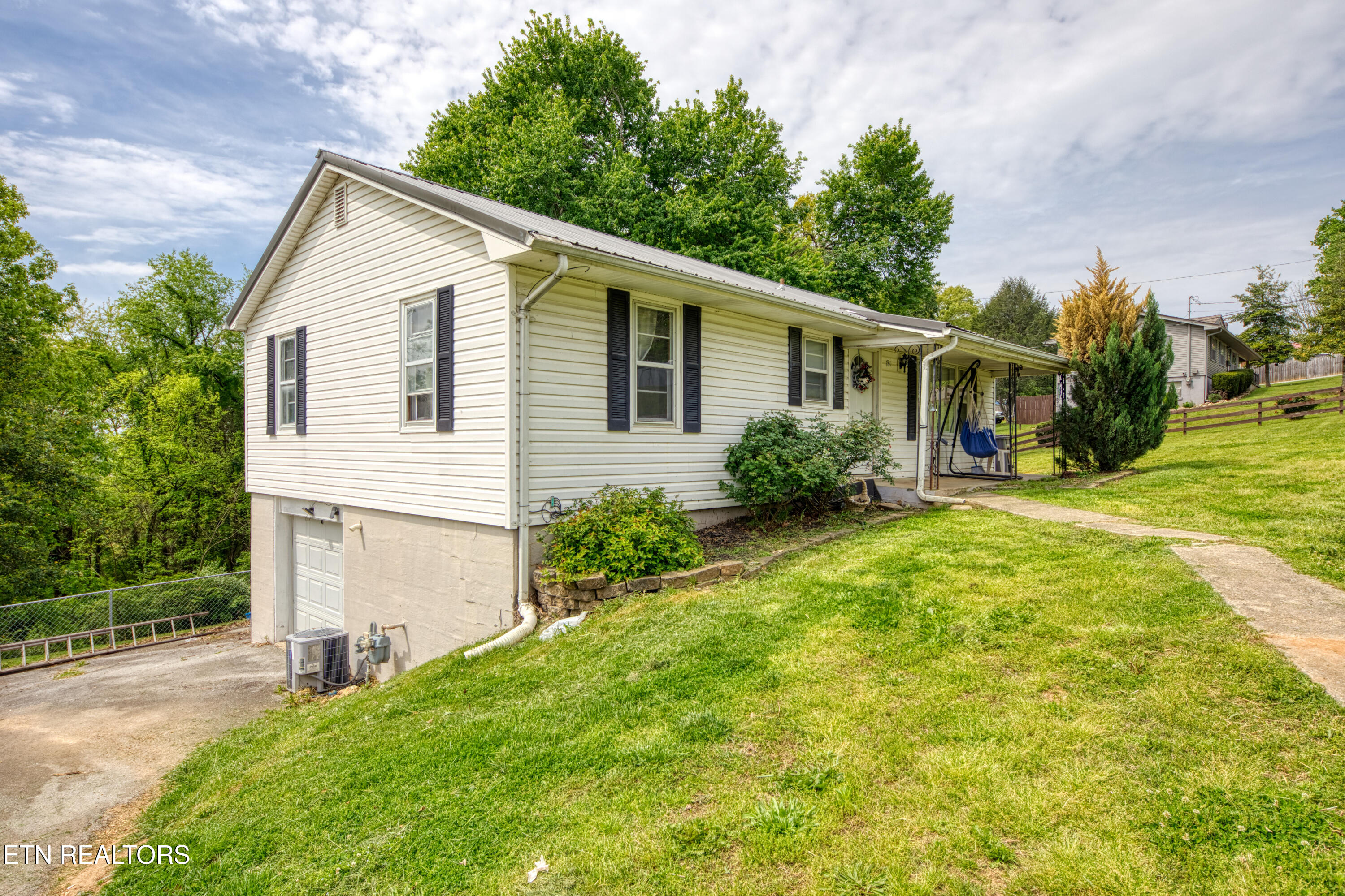 731 Highland Avenue Loudon TN 37774