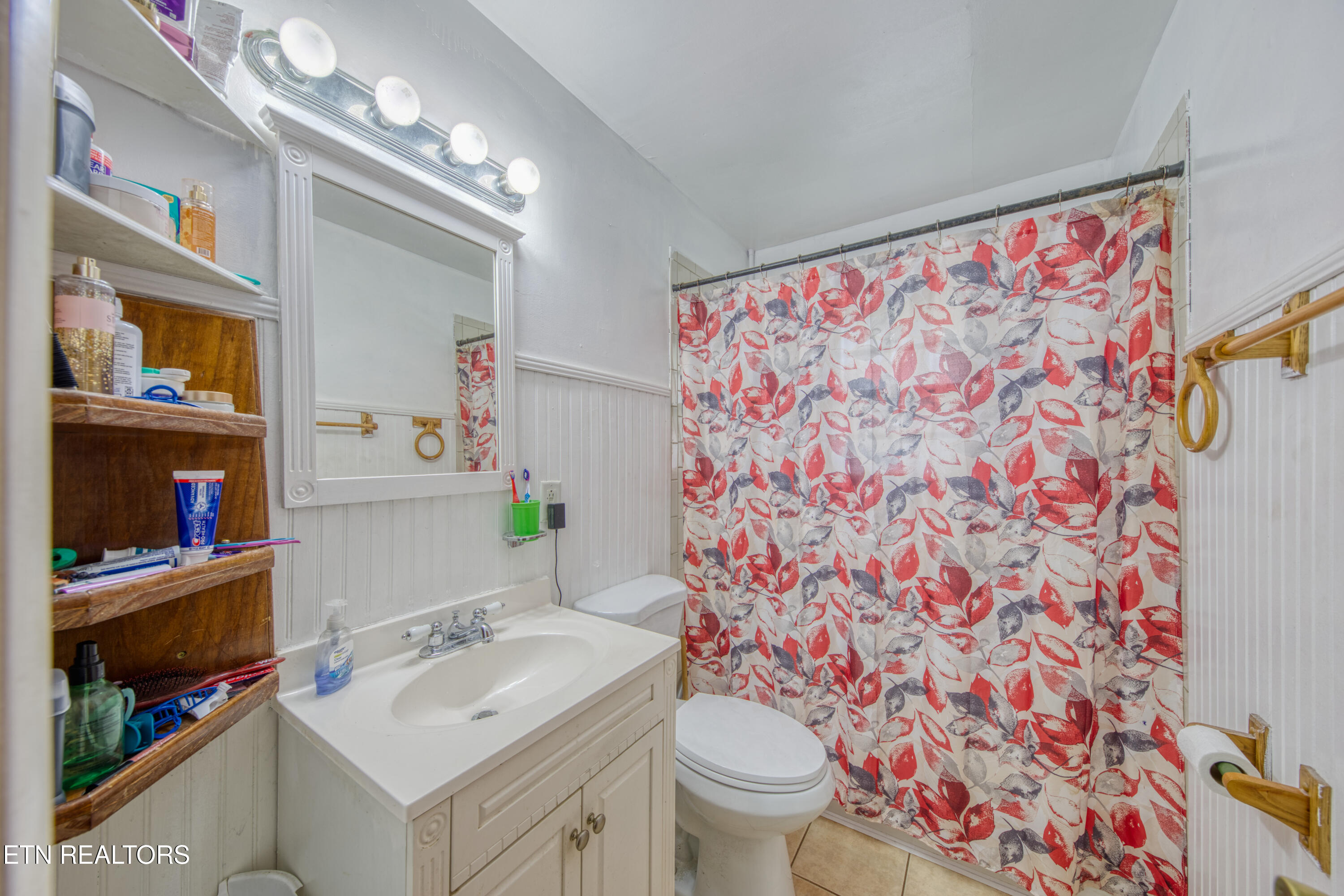 731 Highland Avenue Loudon TN 37774