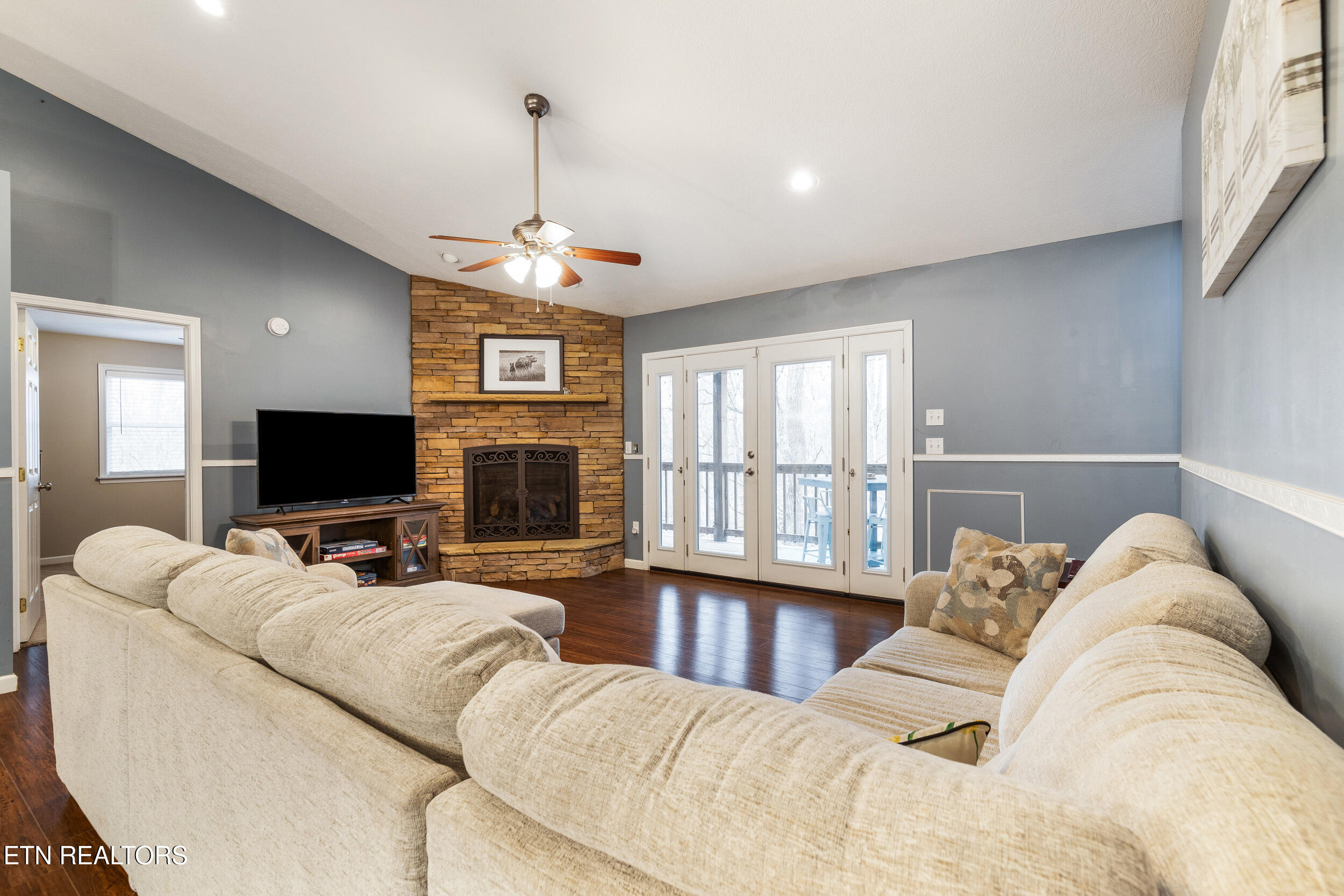2067 Highpoint Lane Sevierville TN 37876