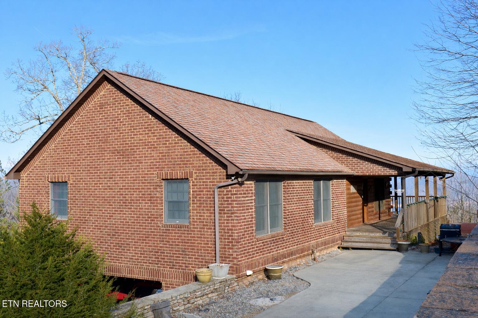 320 Sara Lane Maynardville TN 37807