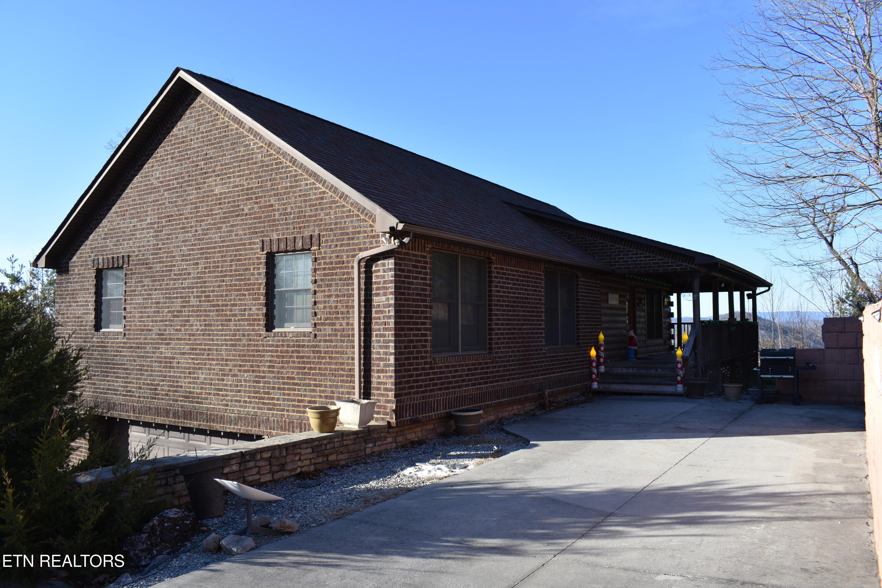320 Sara Lane Maynardville TN 37807