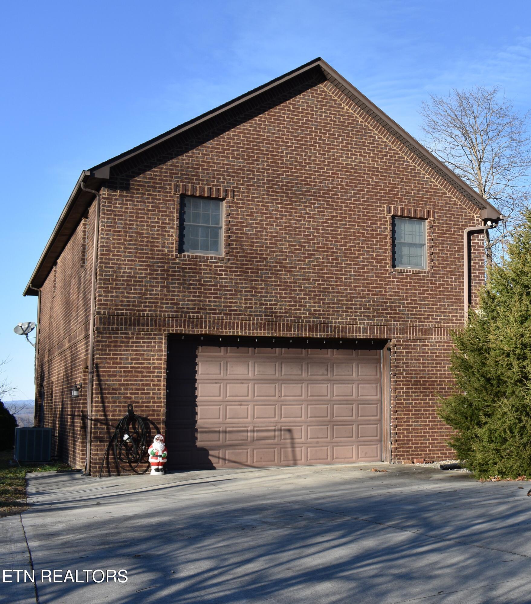 320 Sara Lane Maynardville TN 37807