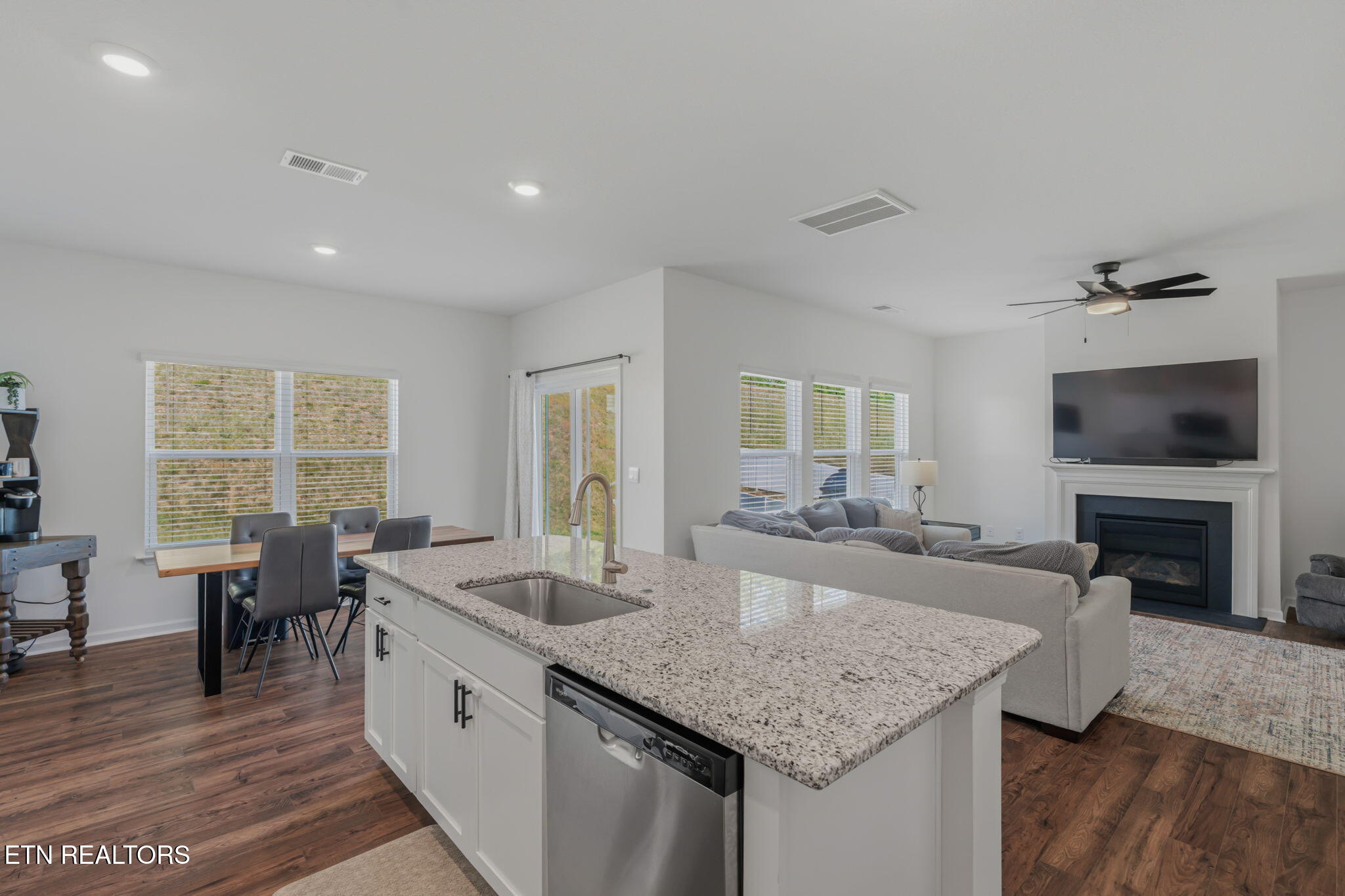 920 Utopia Lane Knoxville TN 37932