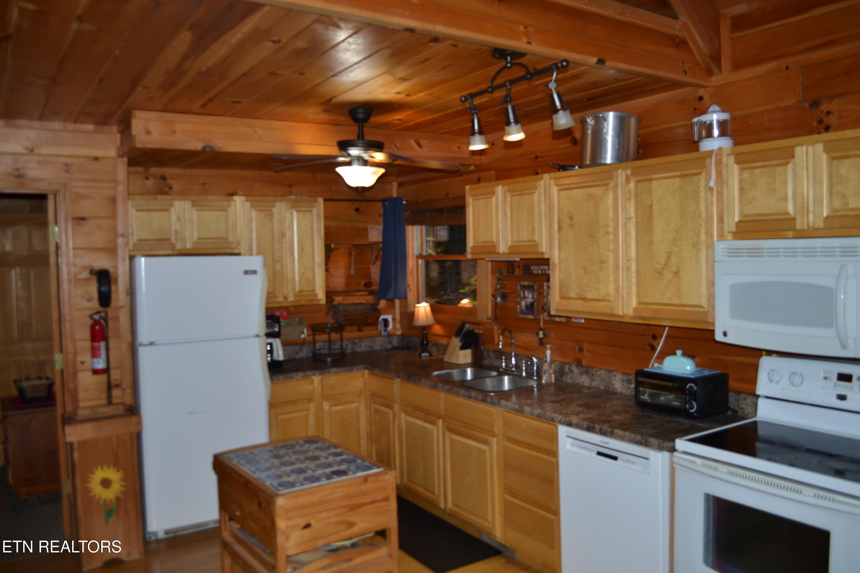 229 Edens Way Sevierville TN 37876