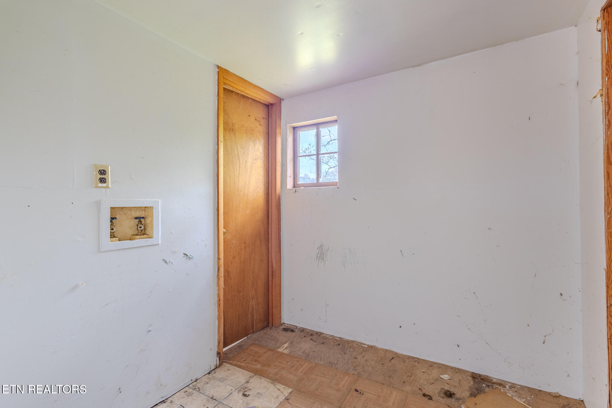 248 Woody Avenue Harriman TN 37748
