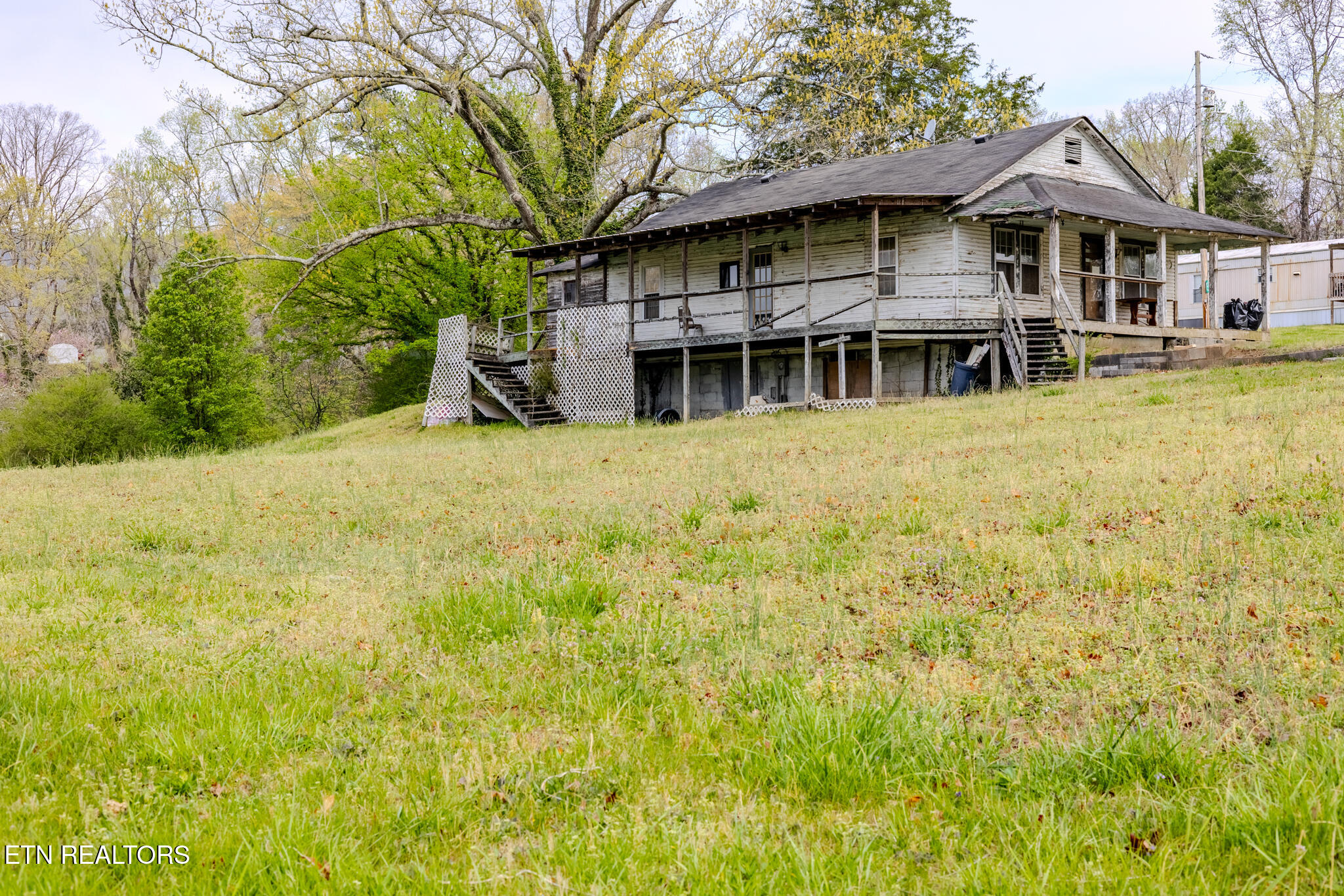 248 Woody Avenue Harriman TN 37748