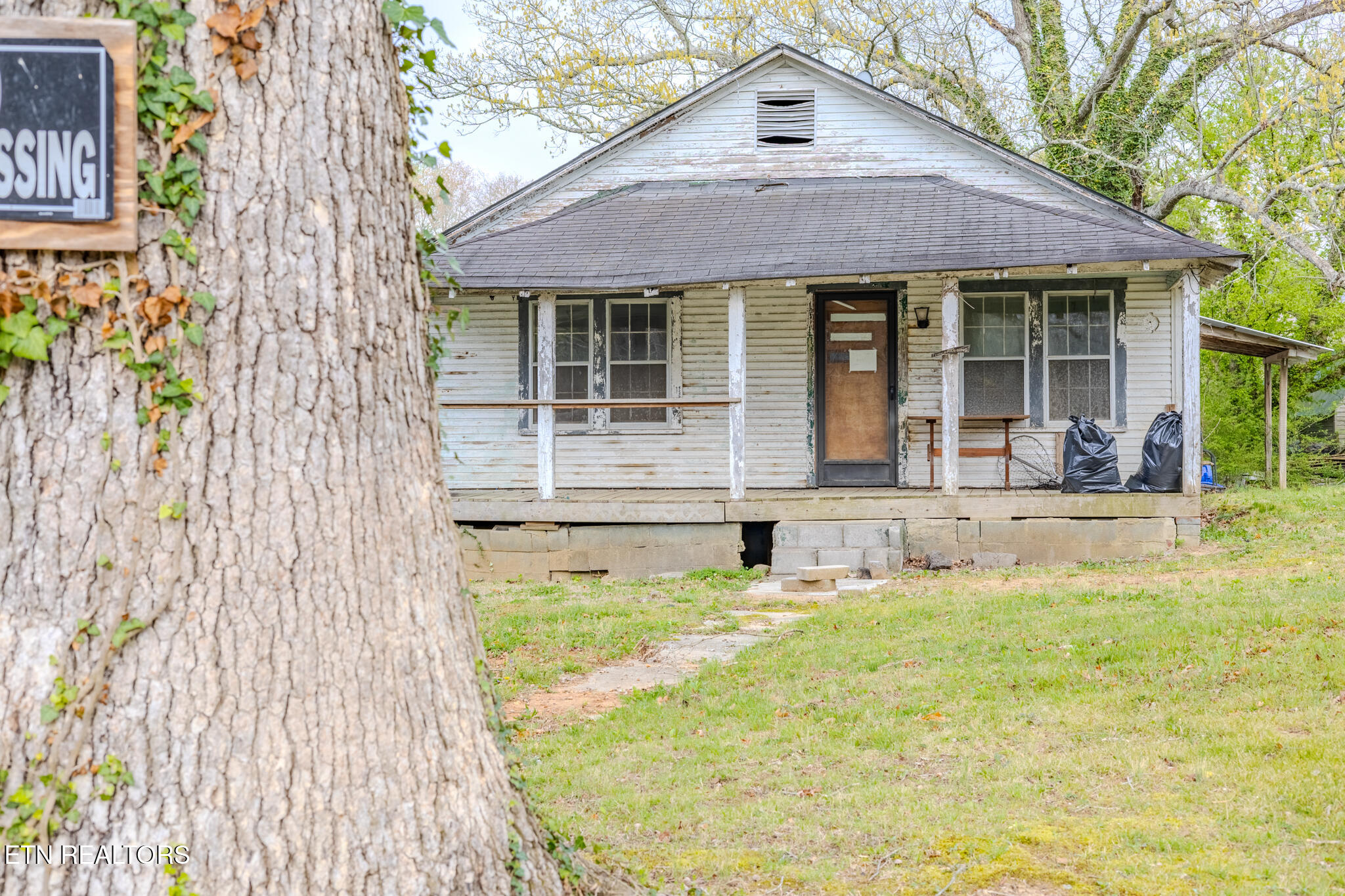 248 Woody Avenue Harriman TN 37748