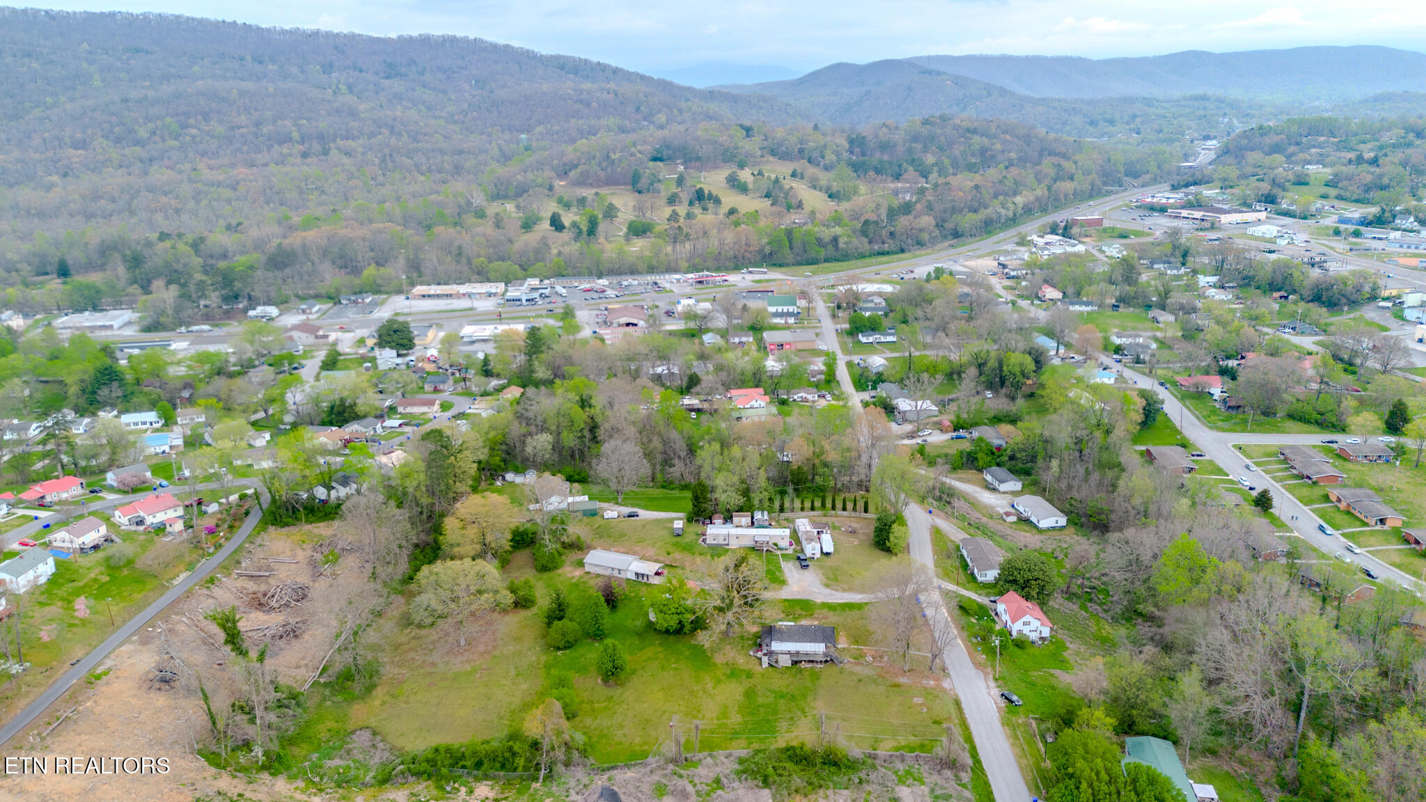 248 Woody Avenue Harriman TN 37748