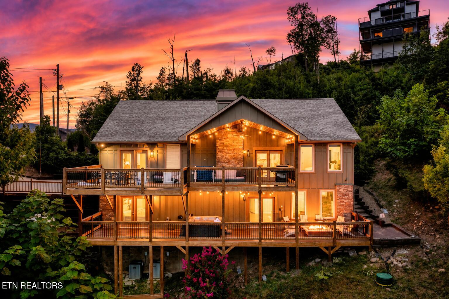 760 Wiley Oakley Drive Gatlinburg TN 37738