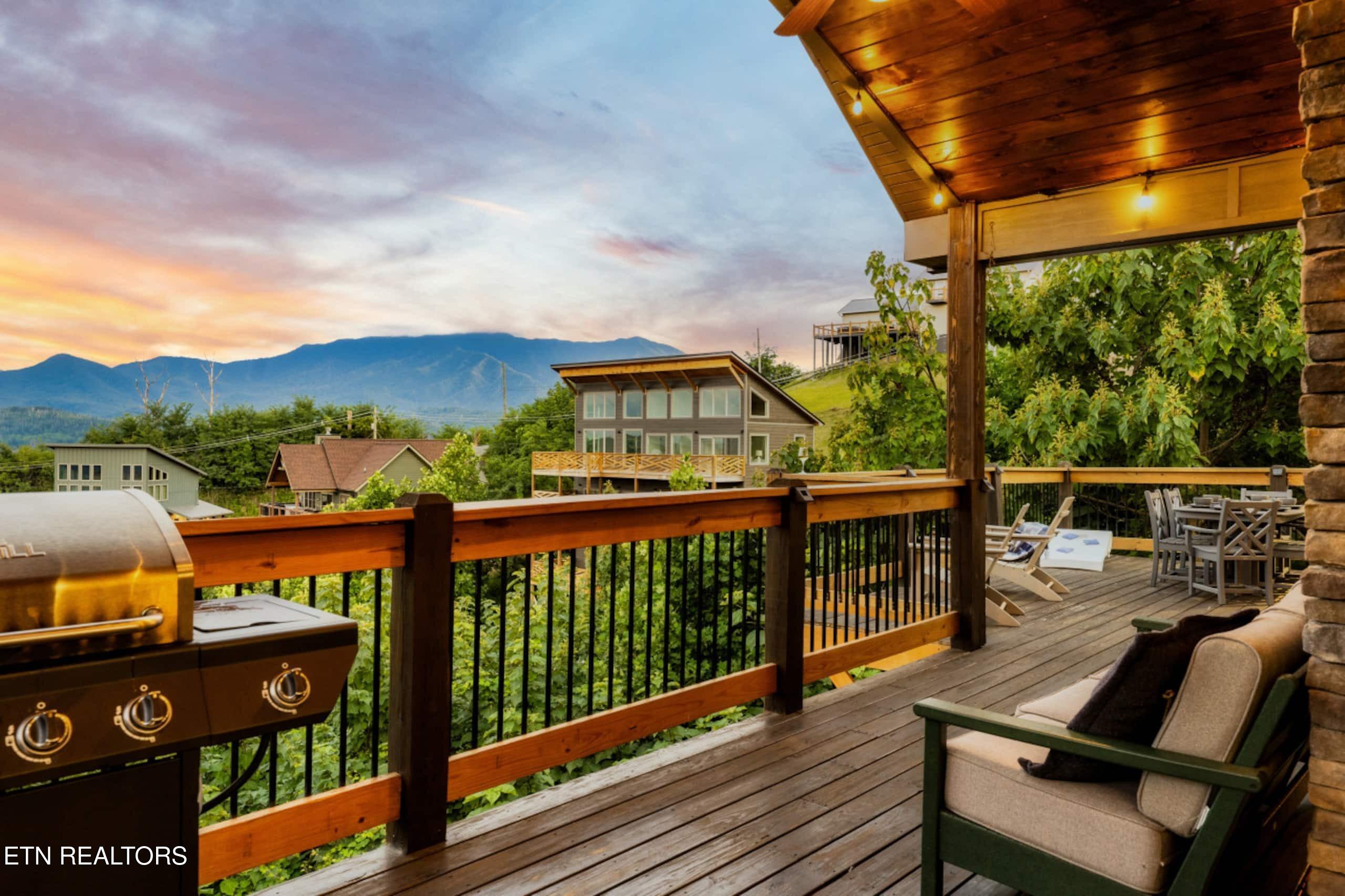 760 Wiley Oakley Drive Gatlinburg TN 37738