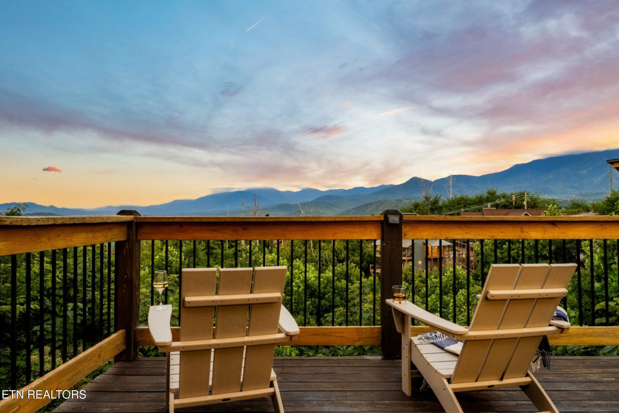 760 Wiley Oakley Drive Gatlinburg TN 37738