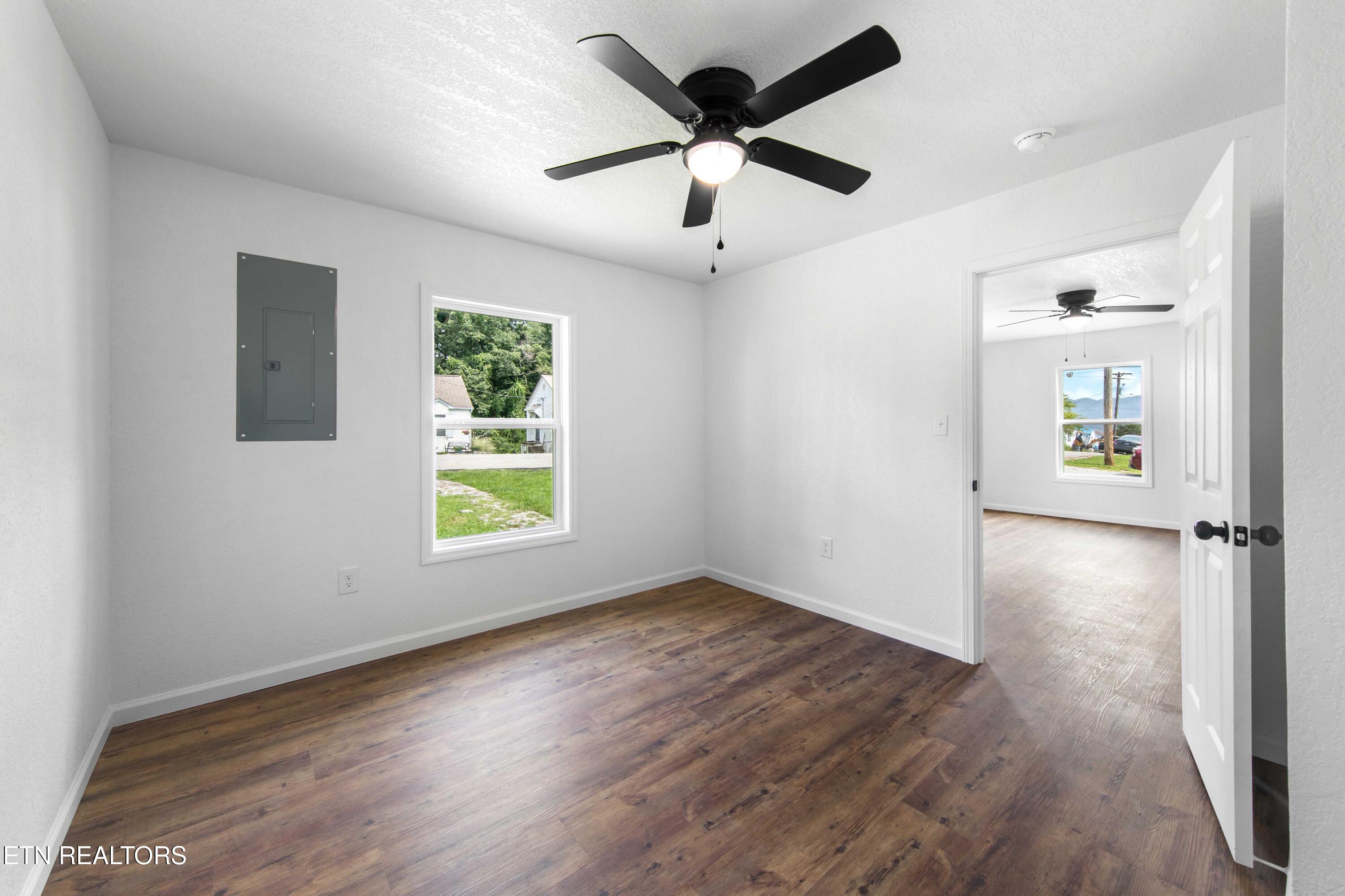 609 Rose Hill Drive Lafollette TN 37766