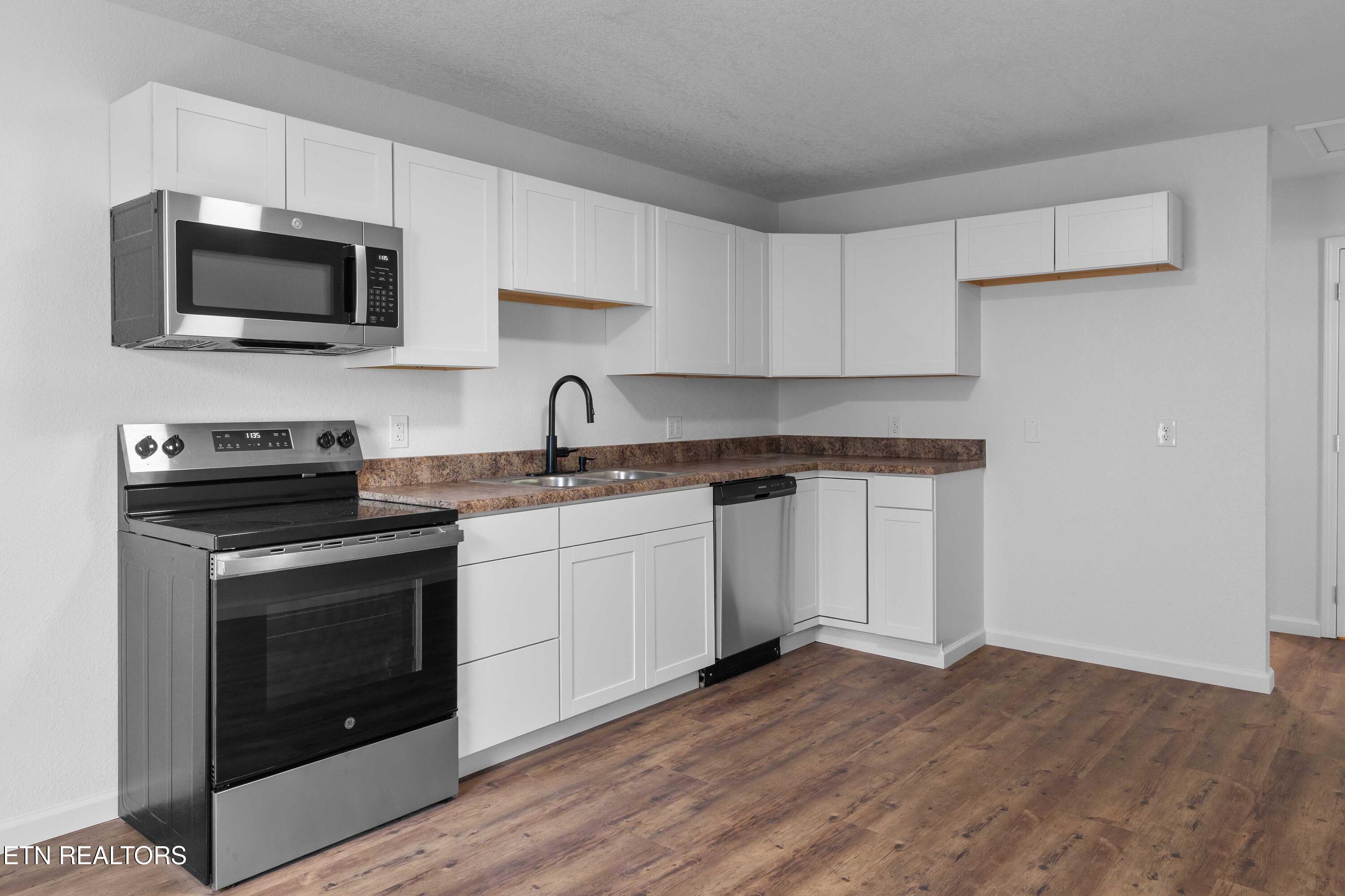 609 Rose Hill Drive Lafollette TN 37766