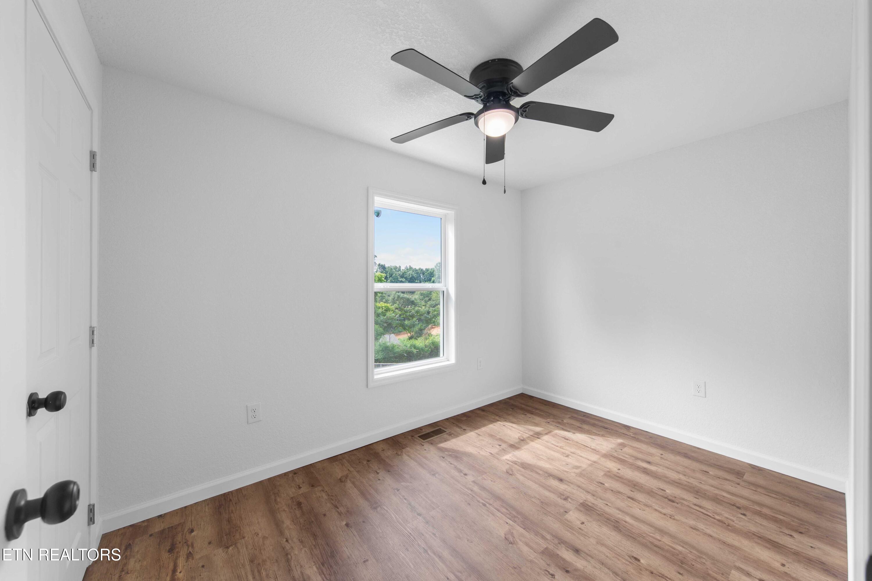 609 Rose Hill Drive Lafollette TN 37766