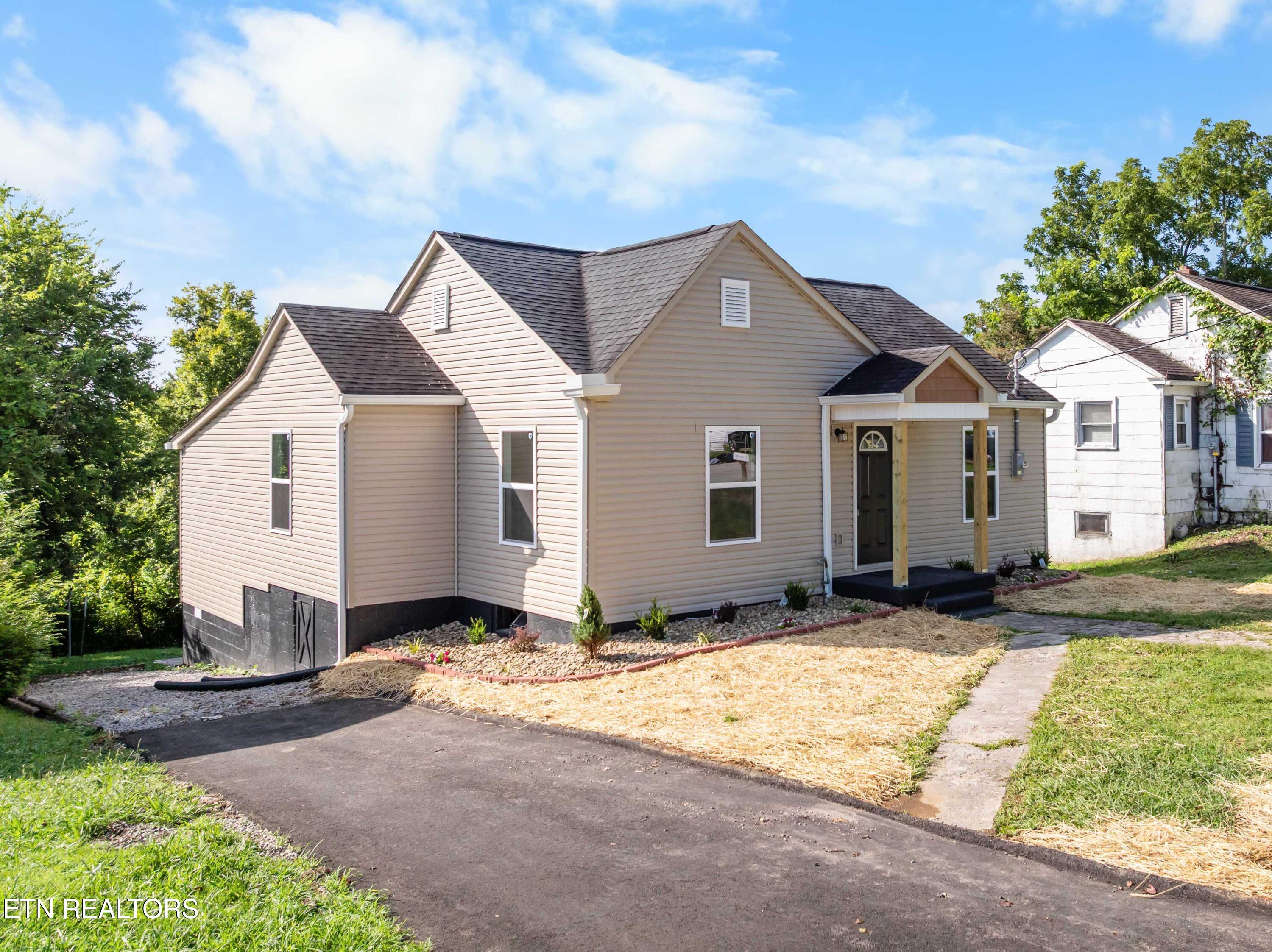 609 Rose Hill Drive Lafollette TN 37766