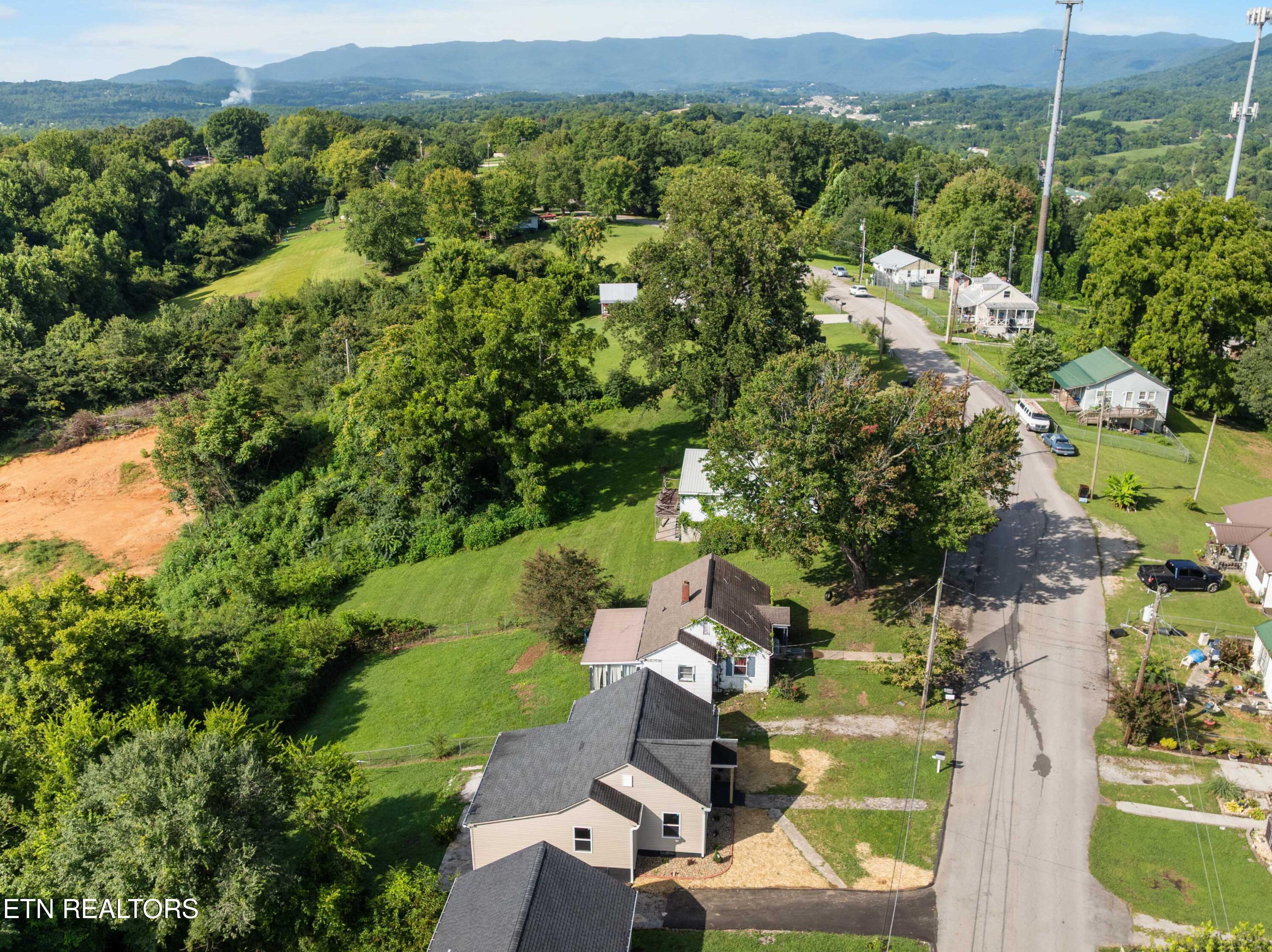 609 Rose Hill Drive Lafollette TN 37766