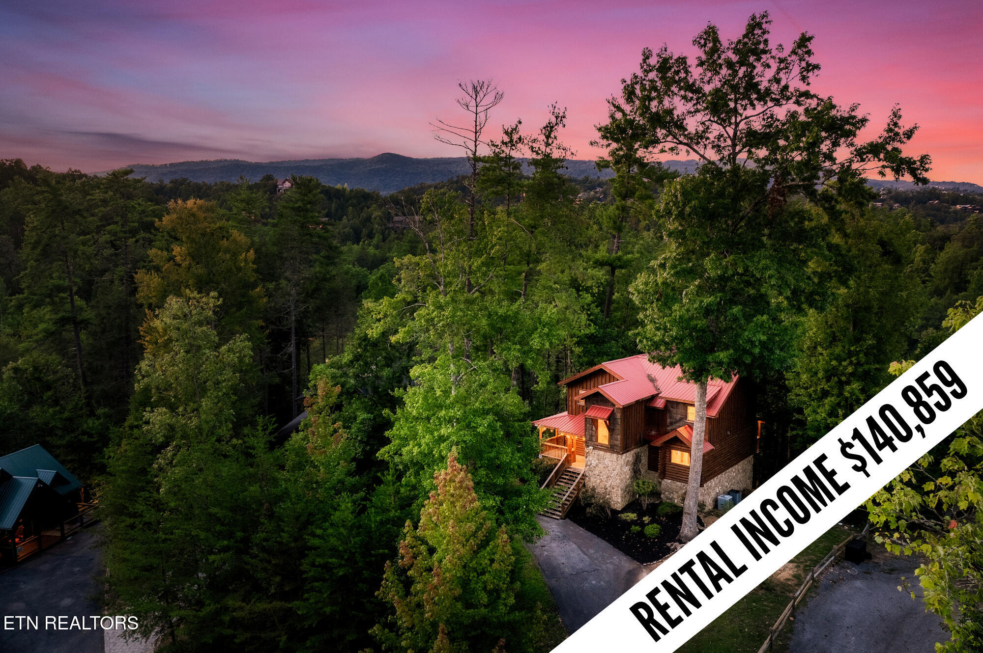 2615 Bear Crossing Way Sevierville TN 37862