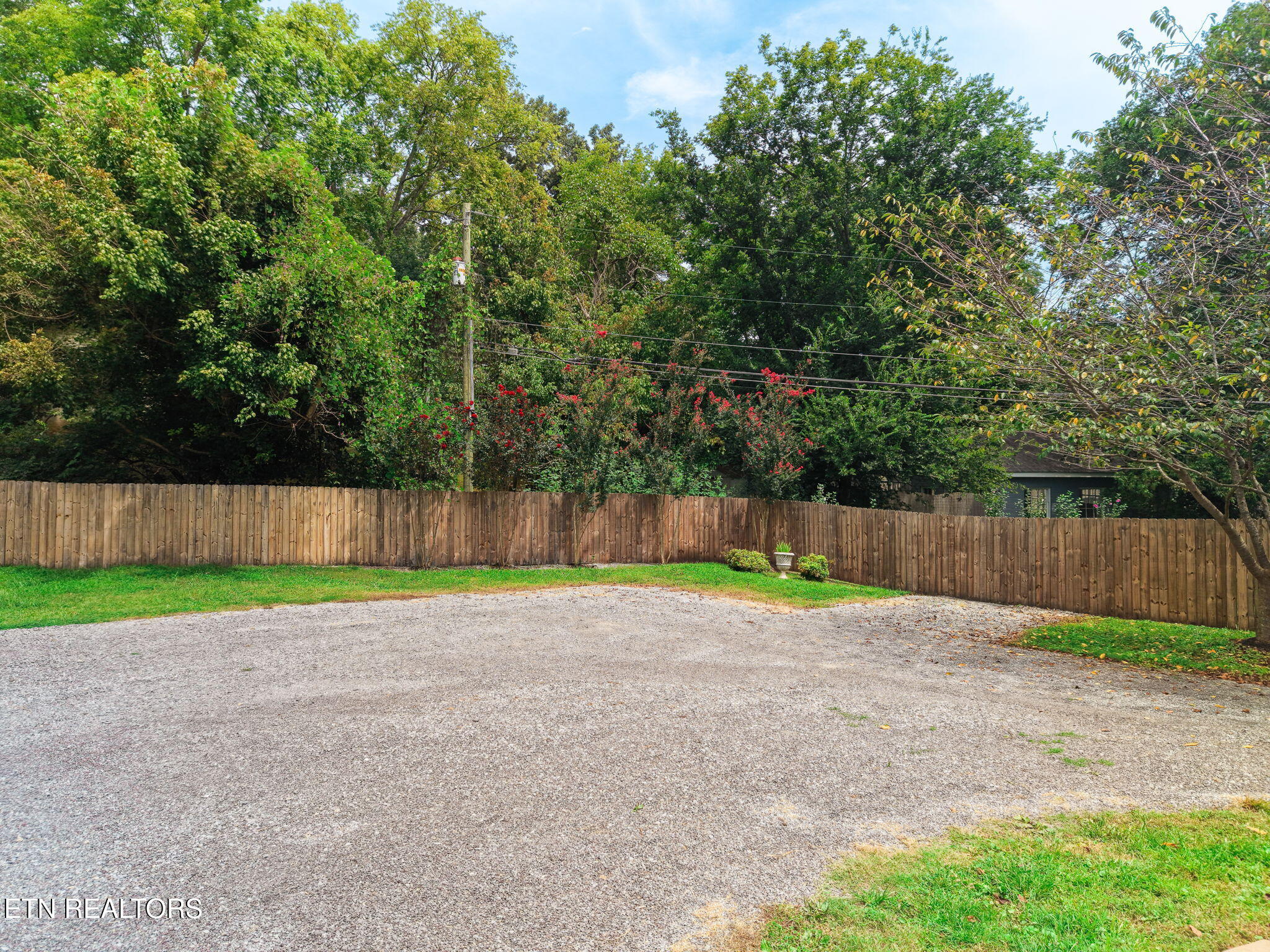 2411 Fenwood Drive Knoxville TN 37918