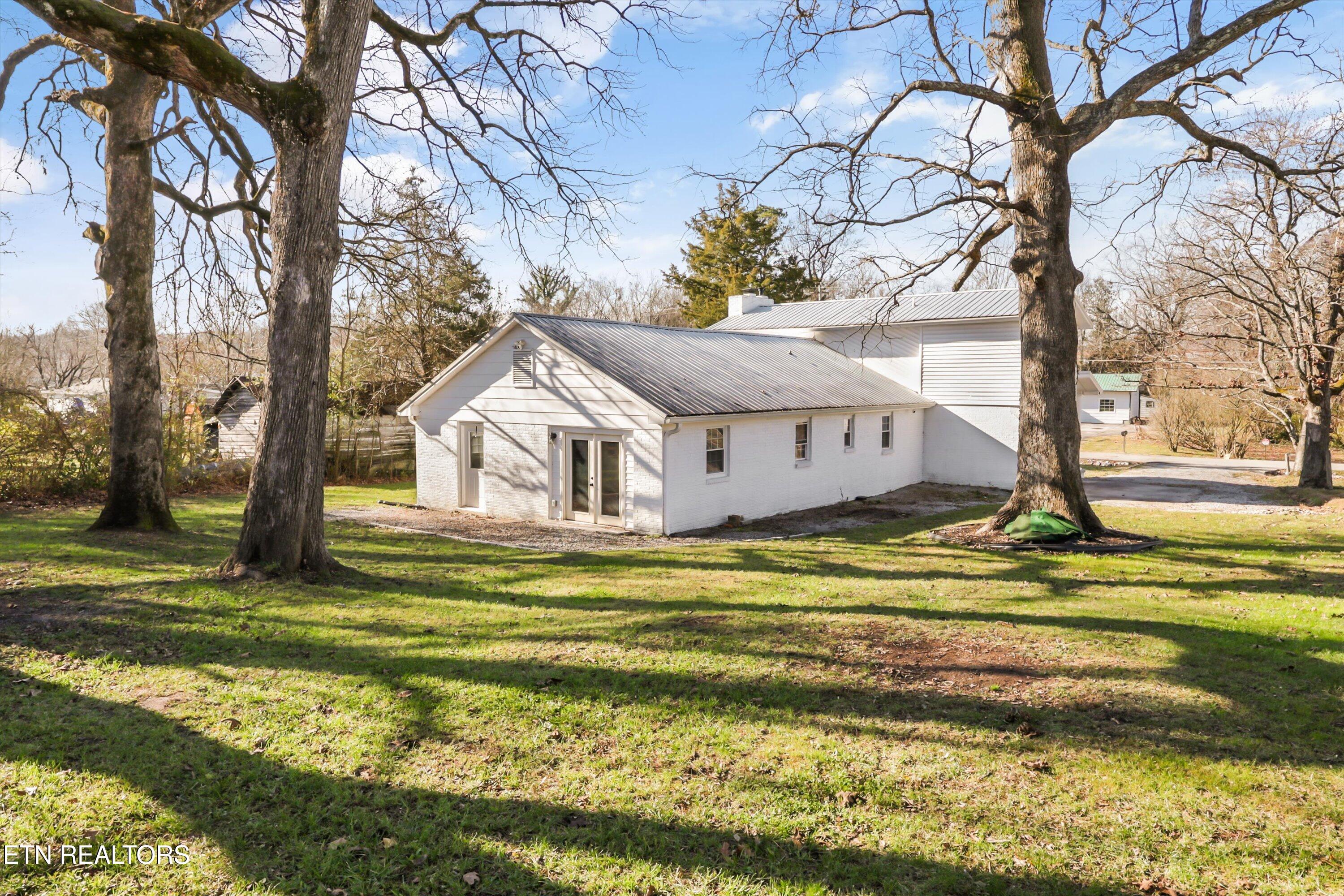 119 Baumgartner Road Harriman TN 37748