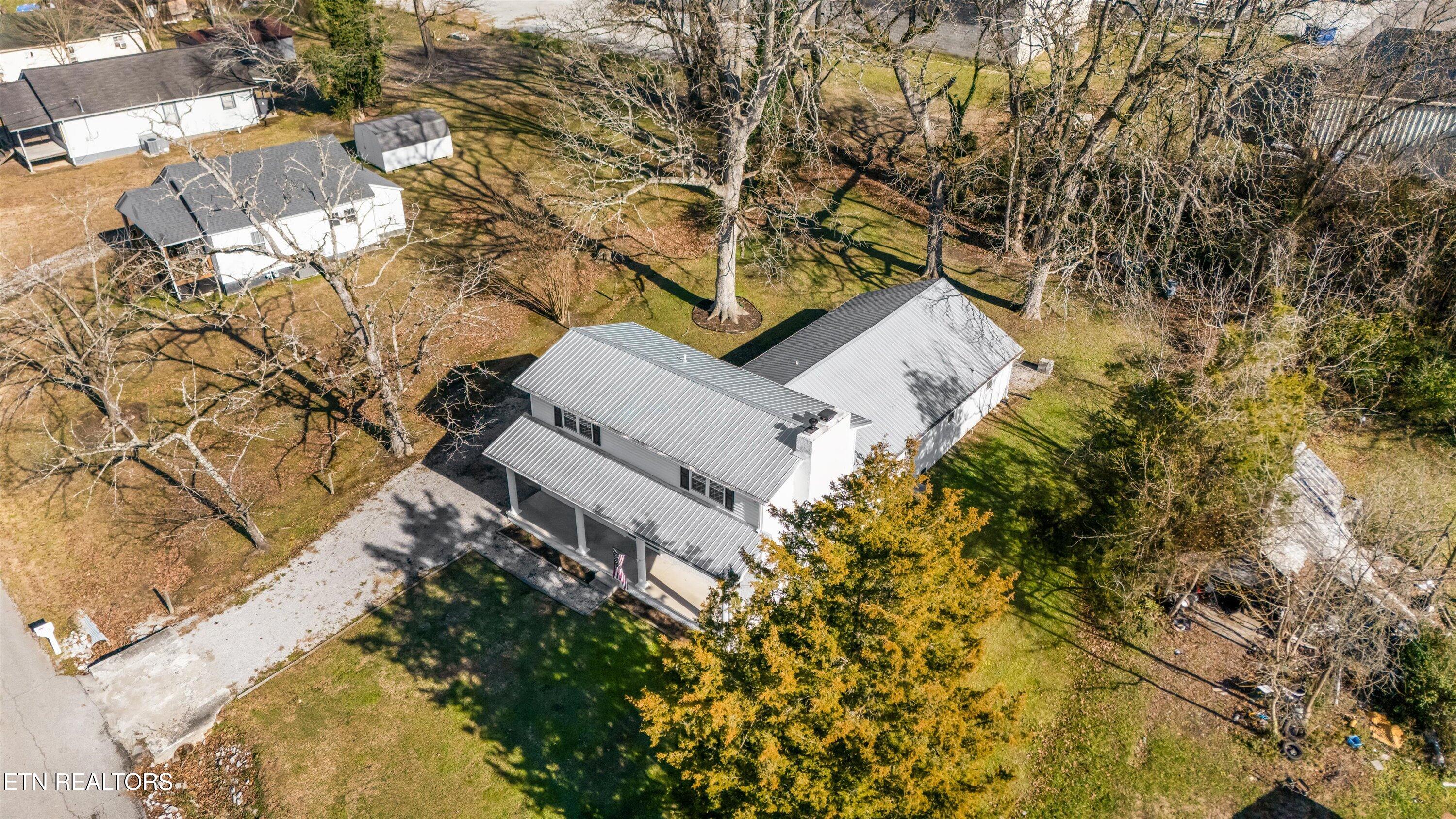 119 Baumgartner Road Harriman TN 37748