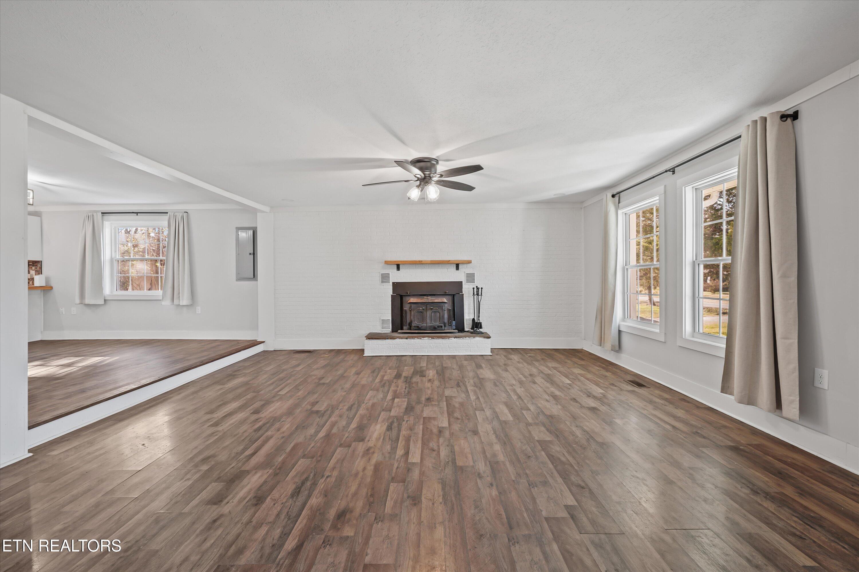 119 Baumgartner Road Harriman TN 37748