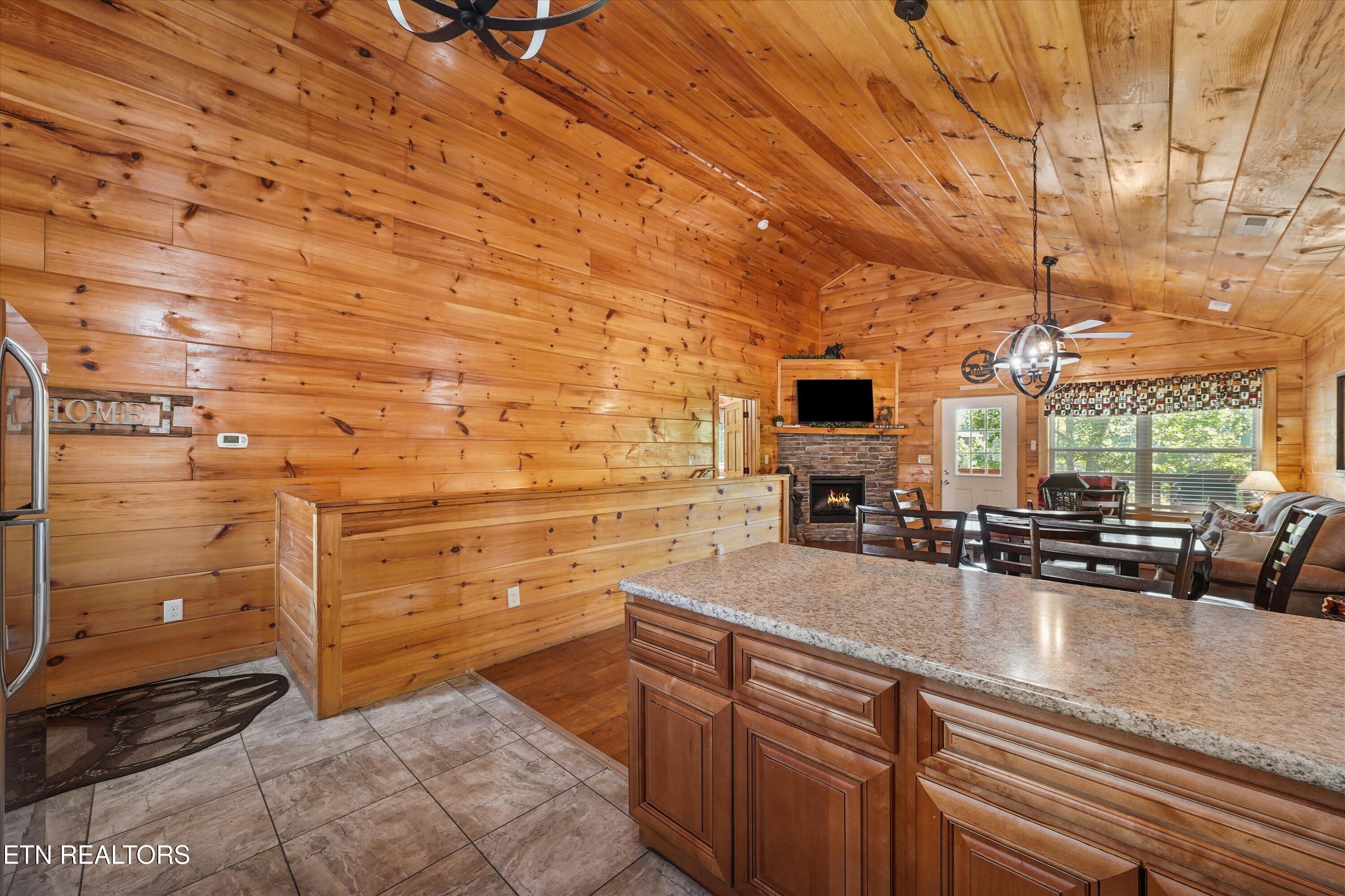 641 Country Oaks Drive Pigeon Forge TN 37863