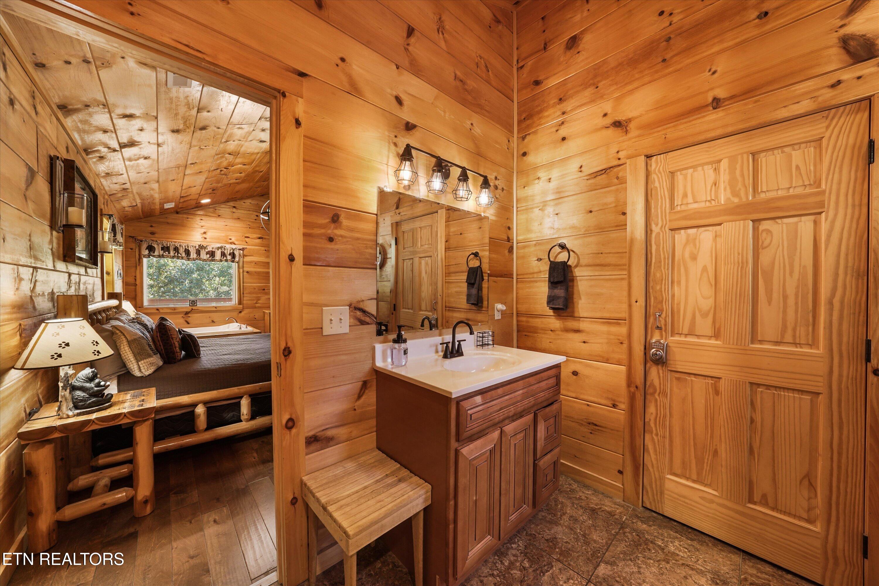 641 Country Oaks Drive Pigeon Forge TN 37863