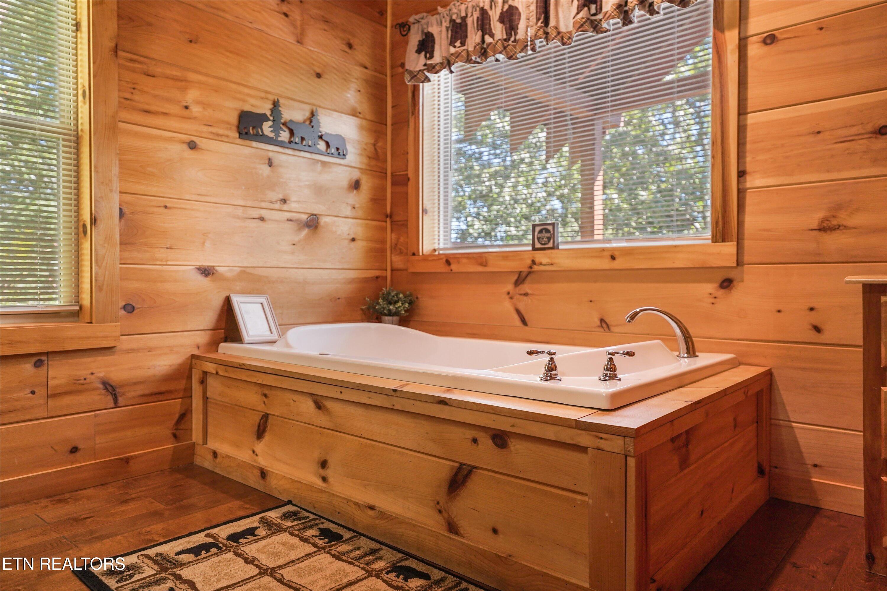 641 Country Oaks Drive Pigeon Forge TN 37863