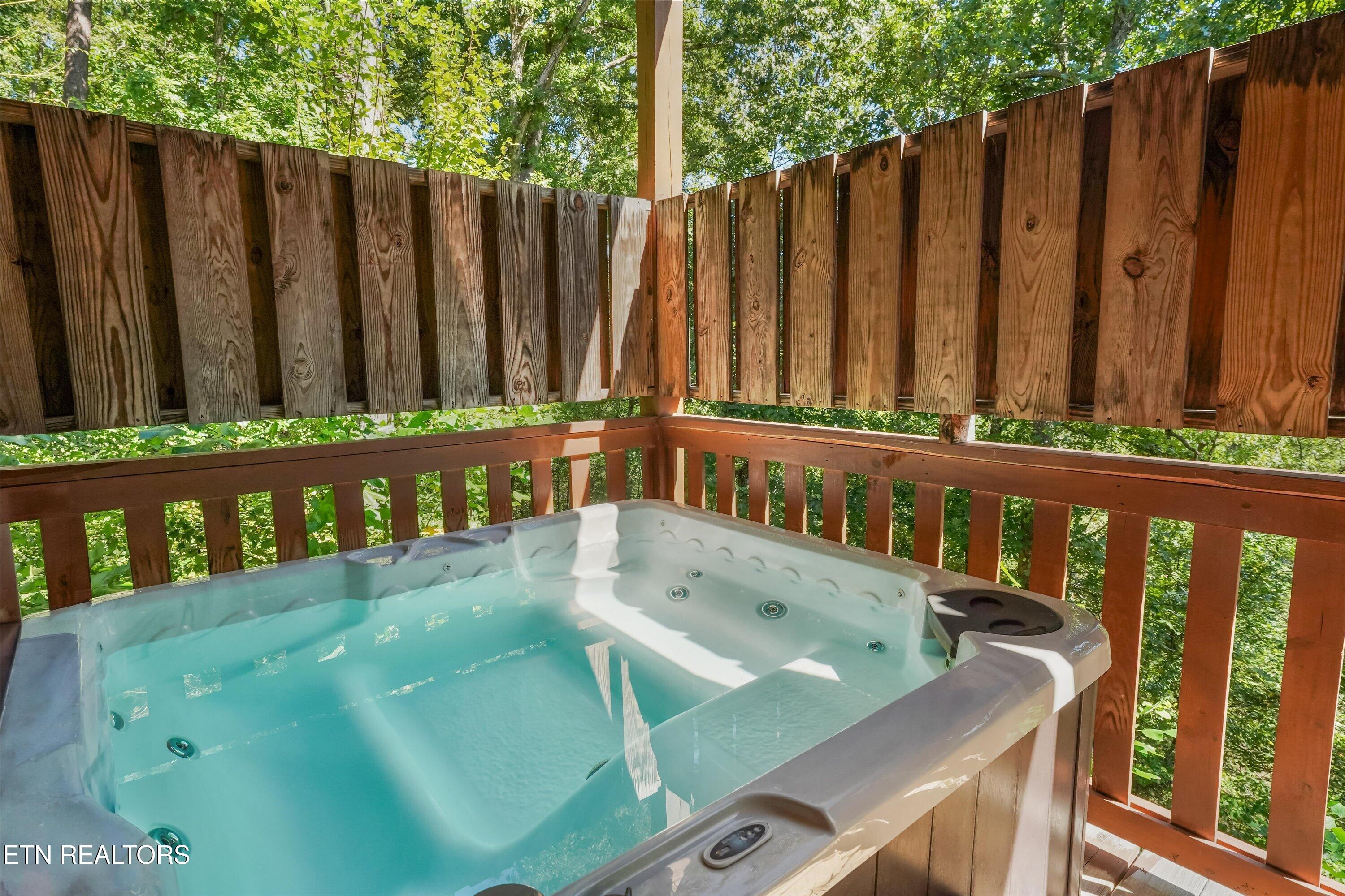 641 Country Oaks Drive Pigeon Forge TN 37863