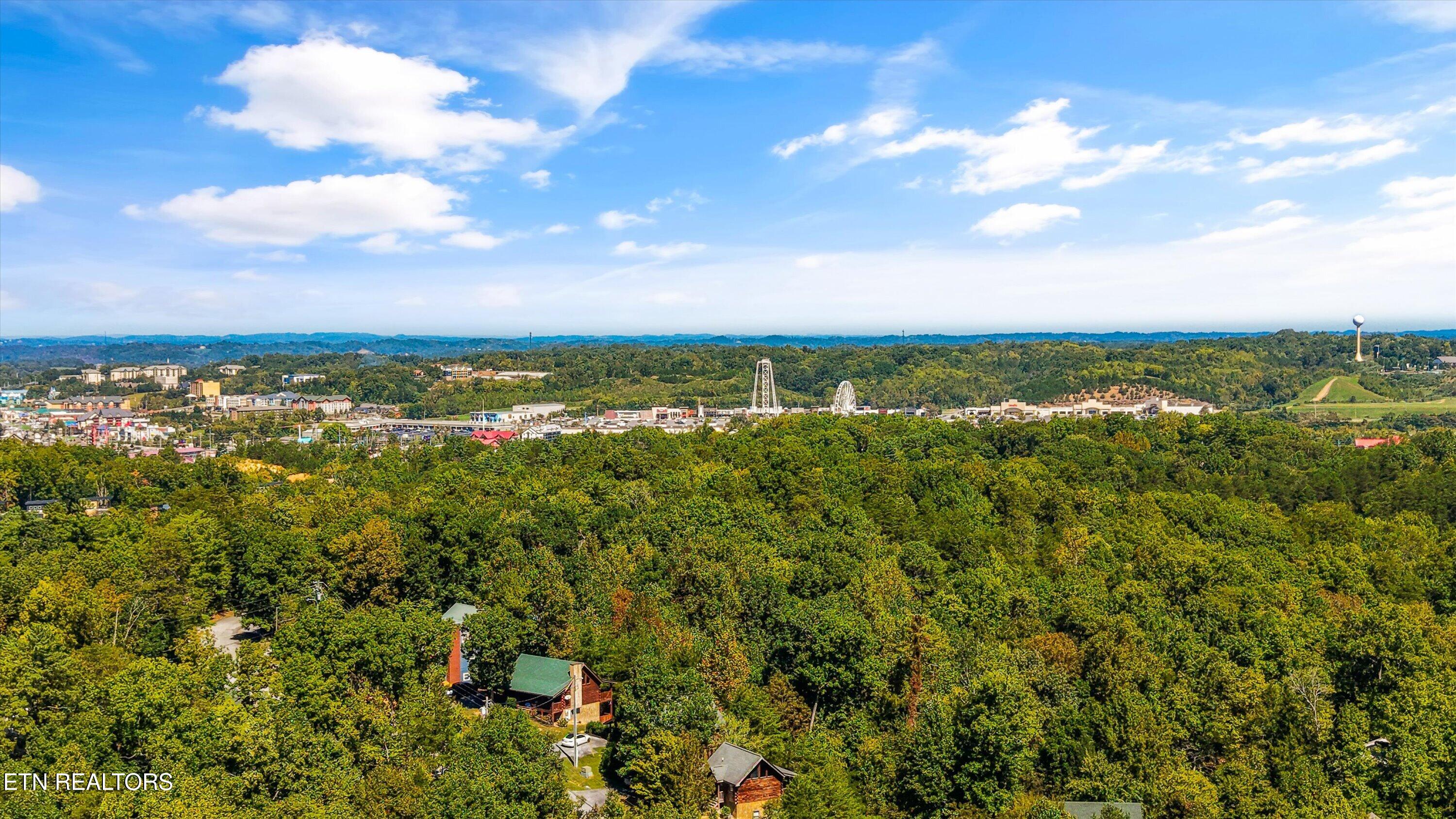 641 Country Oaks Drive Pigeon Forge TN 37863