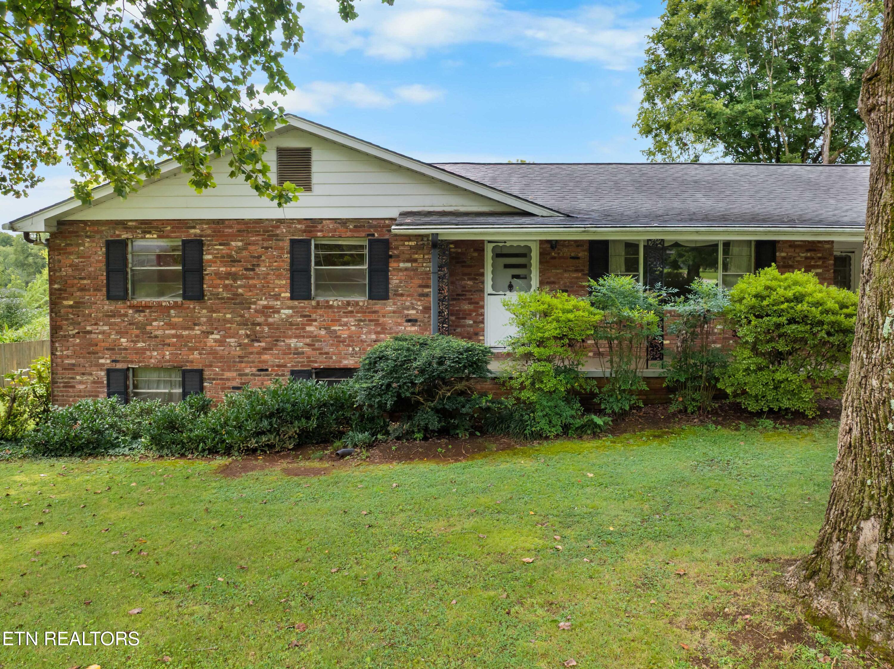 6128 Apache Trail Knoxville TN 37920
