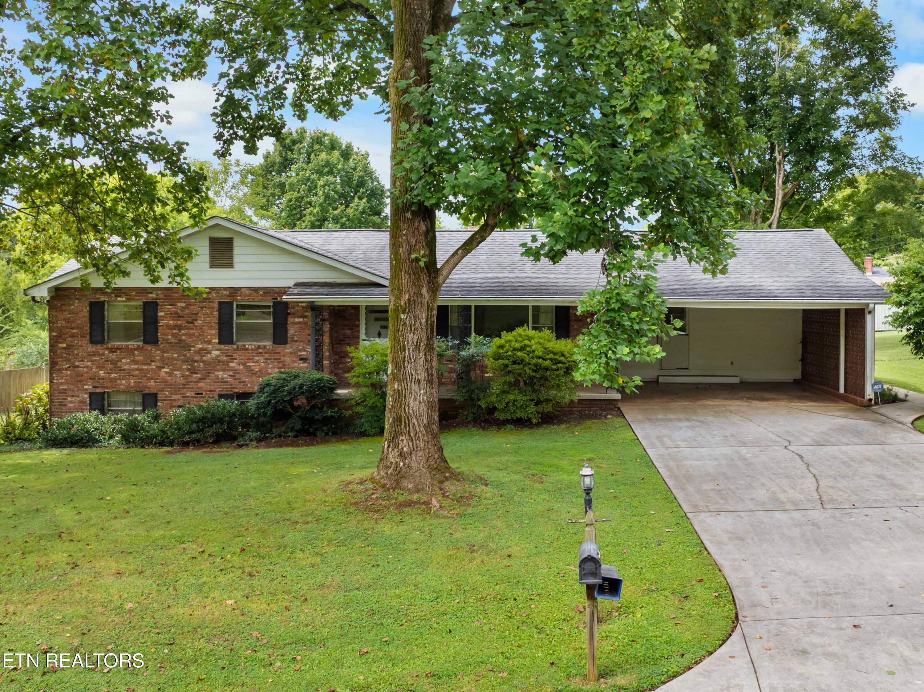 6128 Apache Trail Knoxville TN 37920
