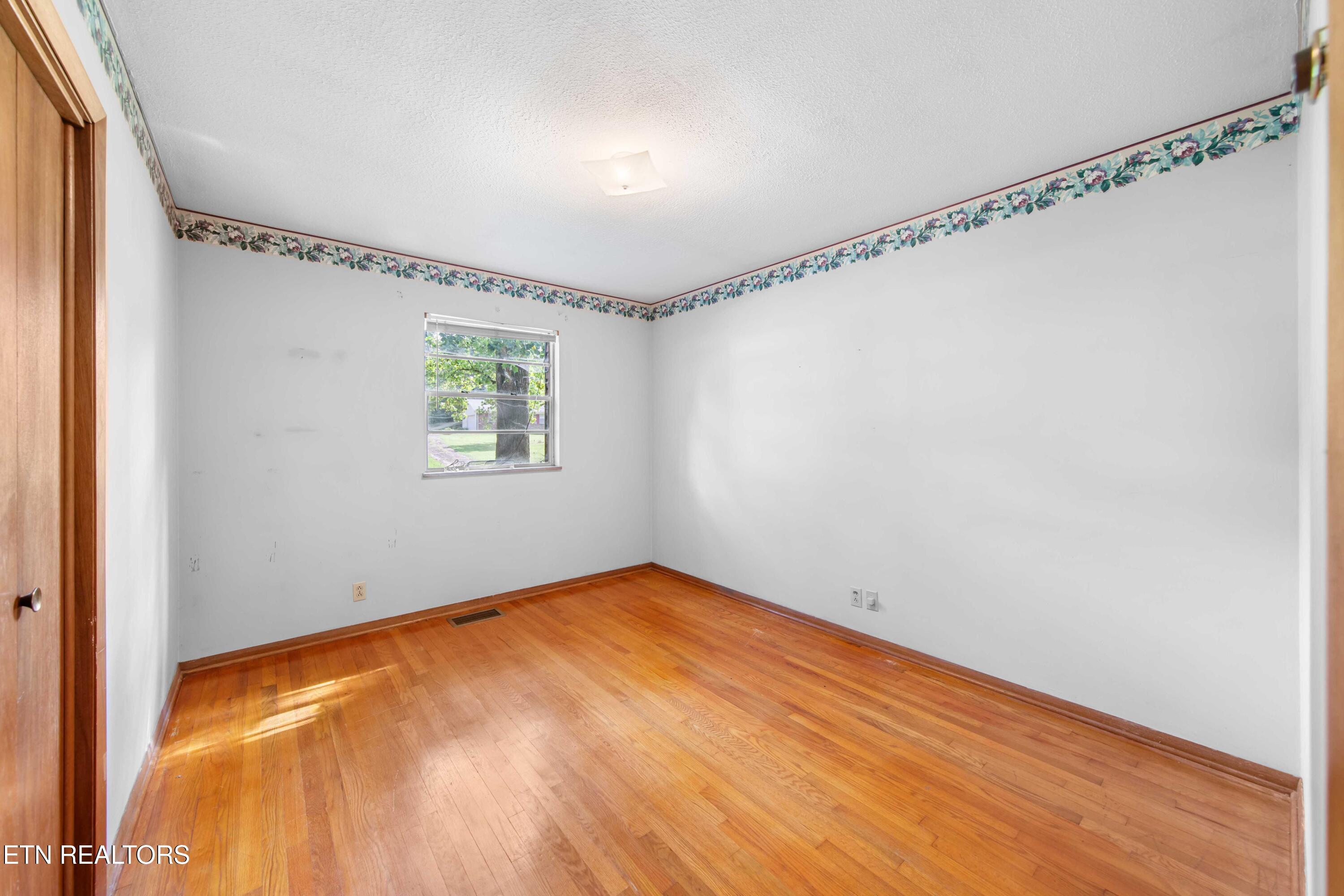 6128 Apache Trail Knoxville TN 37920
