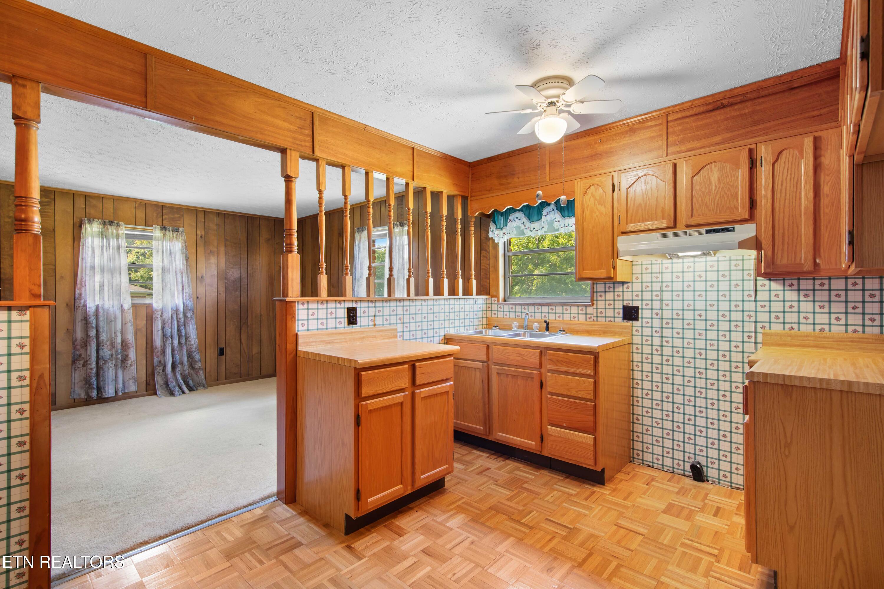 6128 Apache Trail Knoxville TN 37920