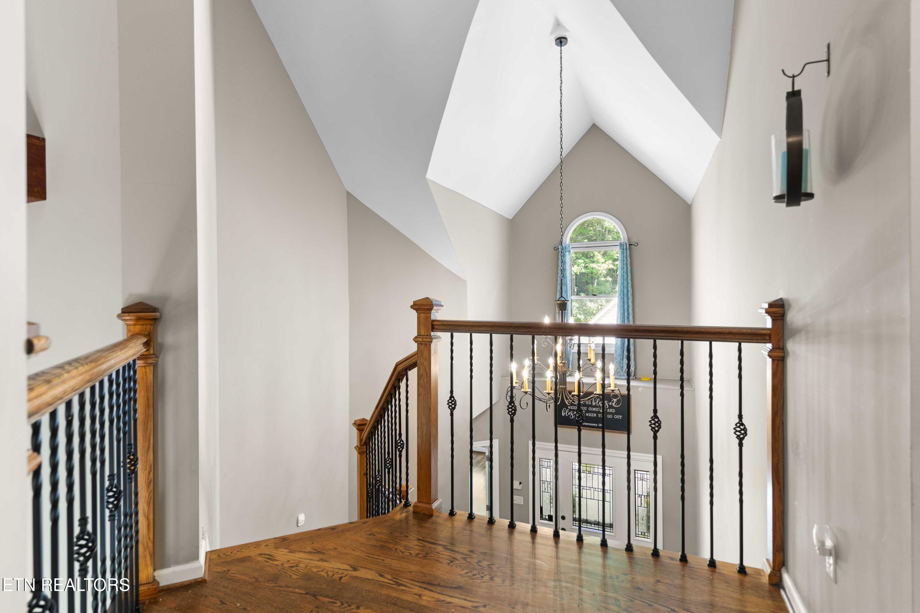 309 E Bullrun Valley Drive Heiskell TN 37754
